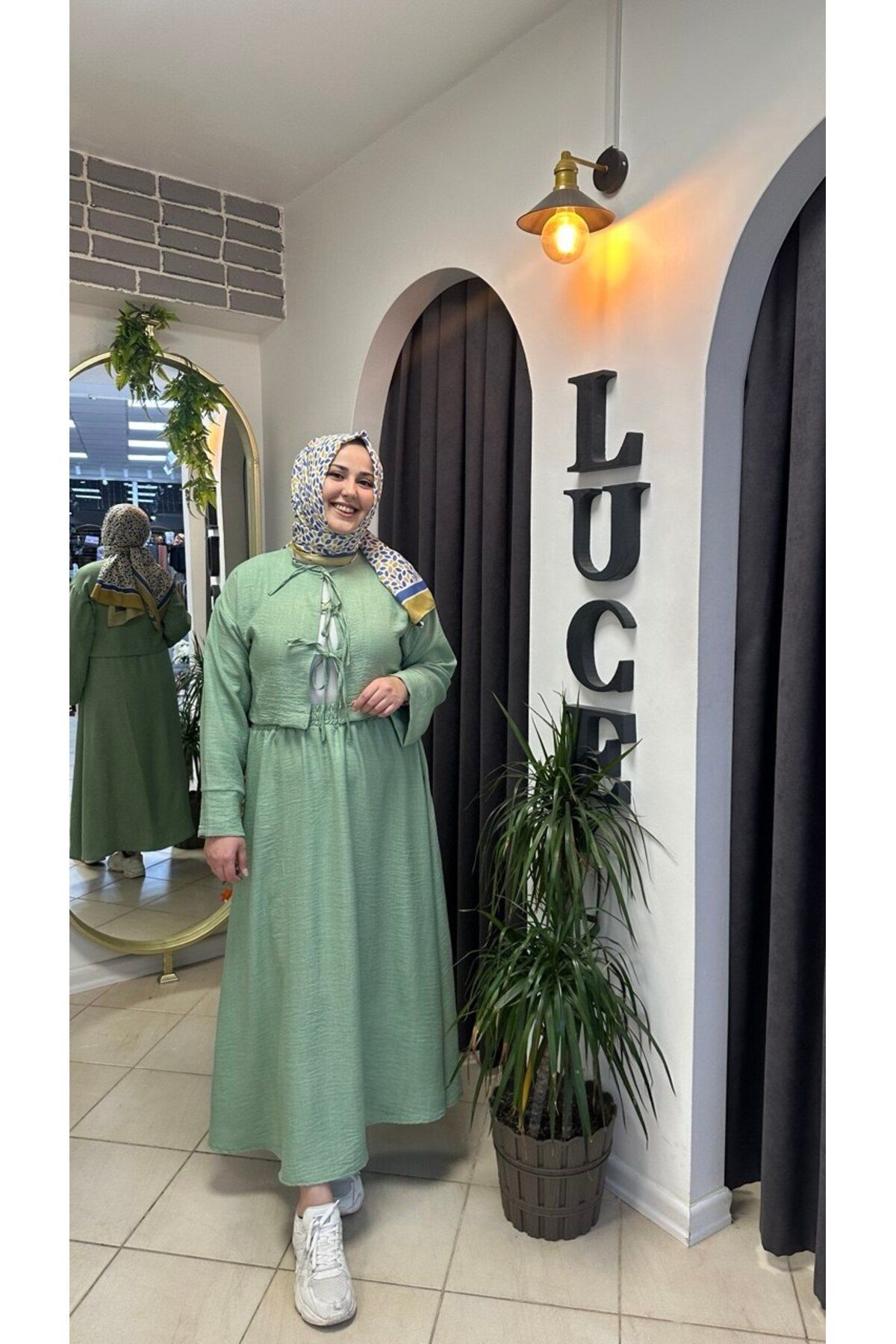 Butik BAĞLAMA DETAYLI BÜYÜK BEDEN UYUMLU ETEKLİ İKİLİ TAKIM