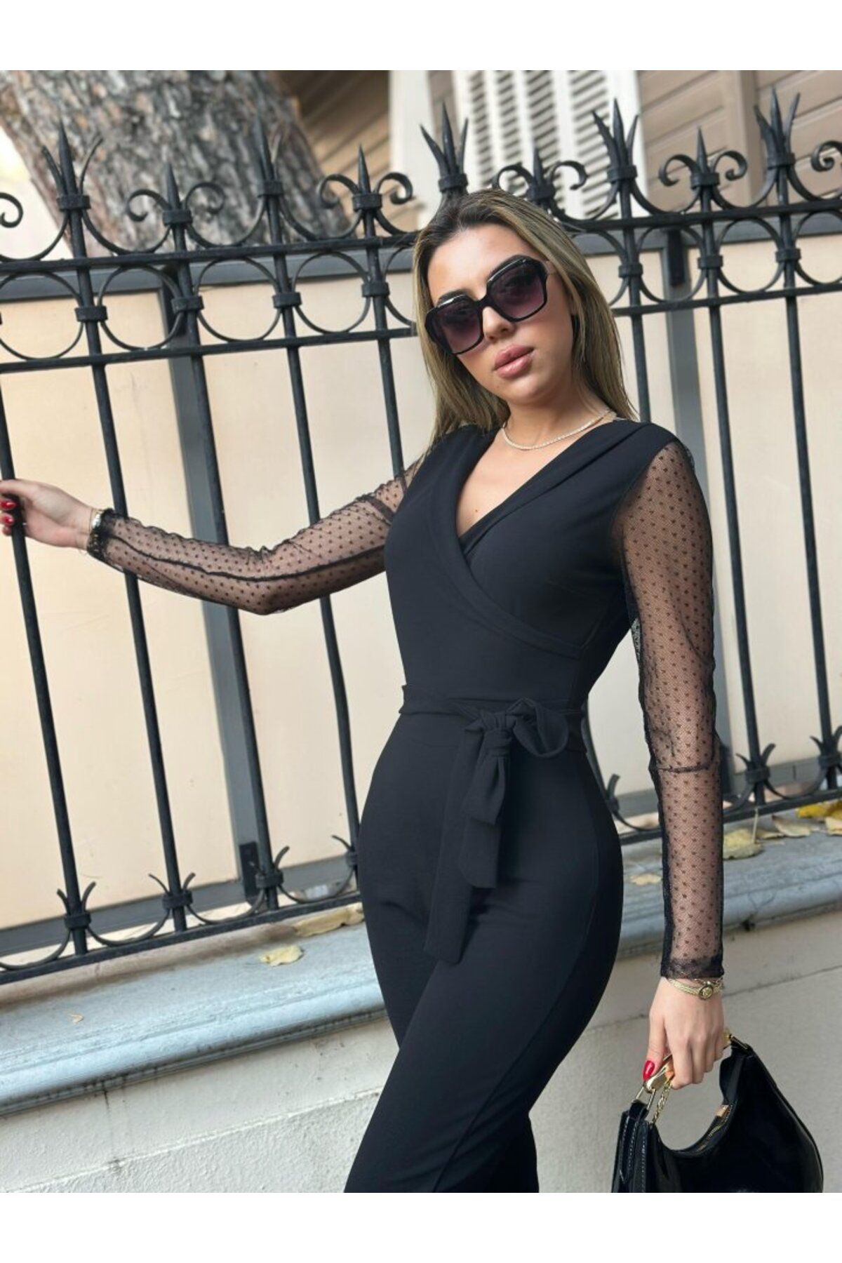 POLEXP Krep Kumaş Kol Tül Puan Detaylı Kuşaklı Tulum 141 Cm