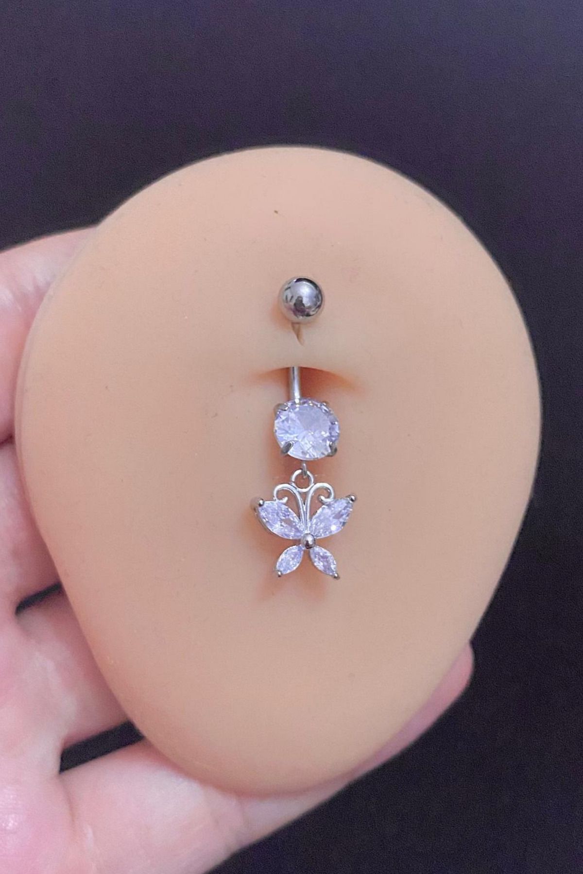 Blisse Piercing Kadın Gümüş Sallantılı Zirkon Taşlı Kelebek Figürlü Çelik Göbek Piercing