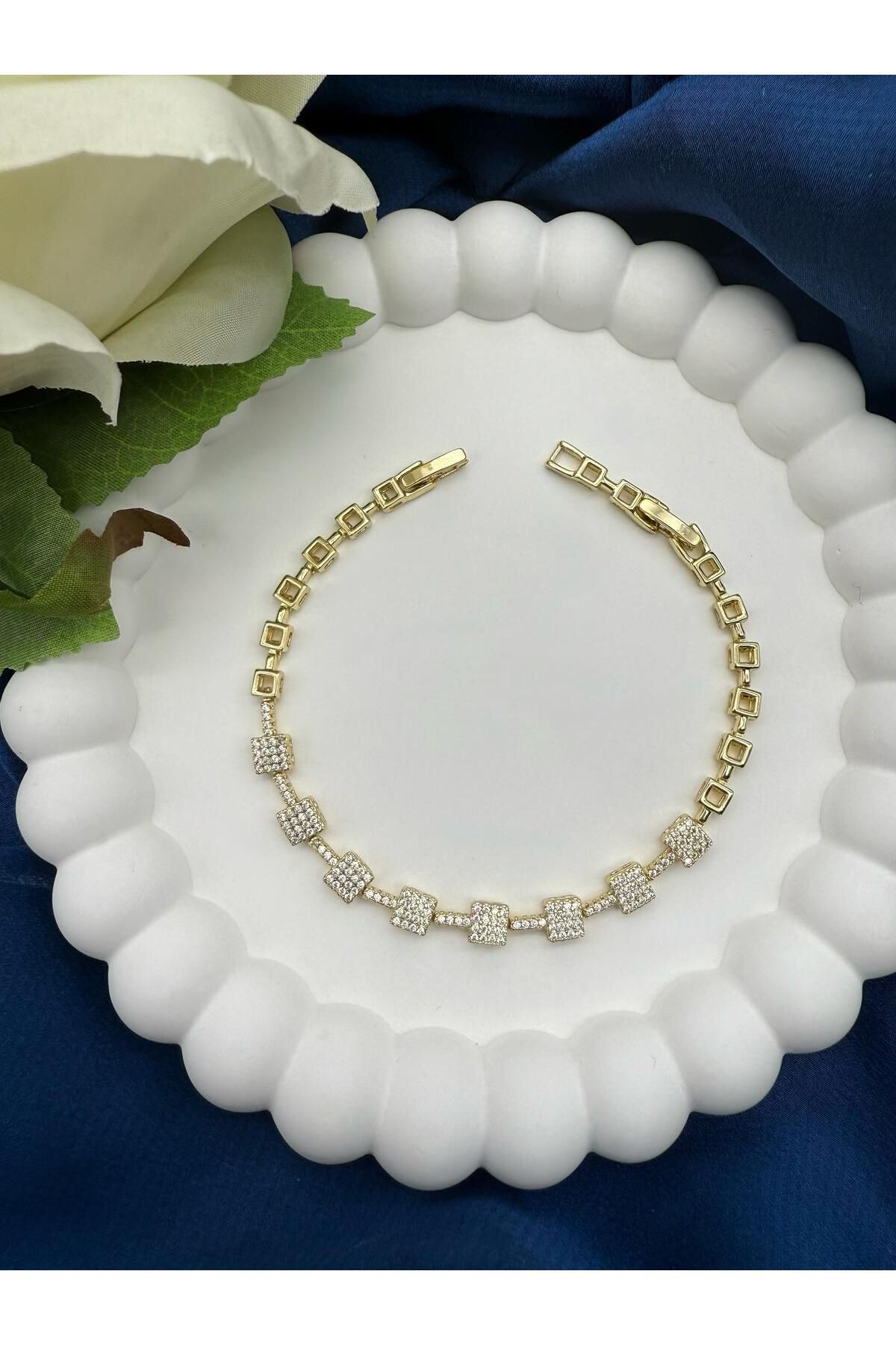 Yiyaliora Gold 14K Zirkon Taşlı Classic Bilezik