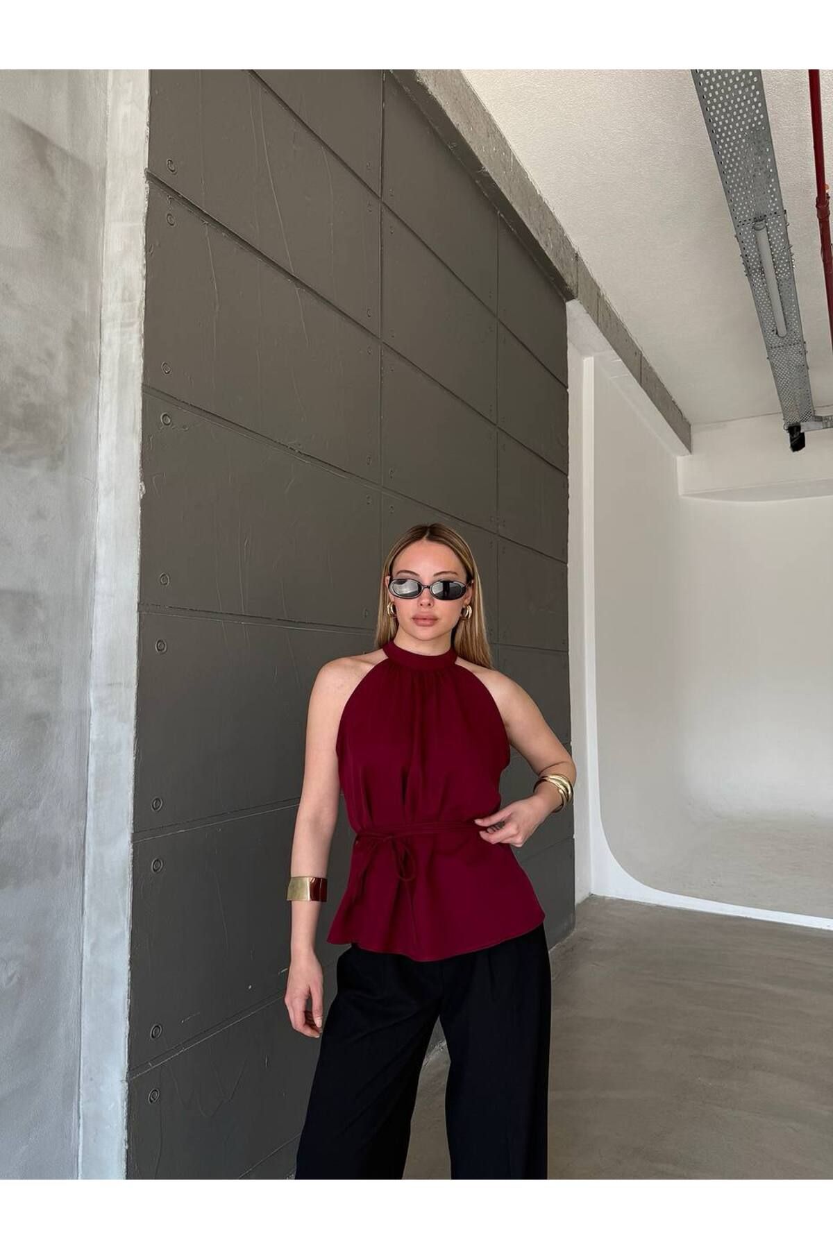 LONCA Beli ip detaylı bordo bluz