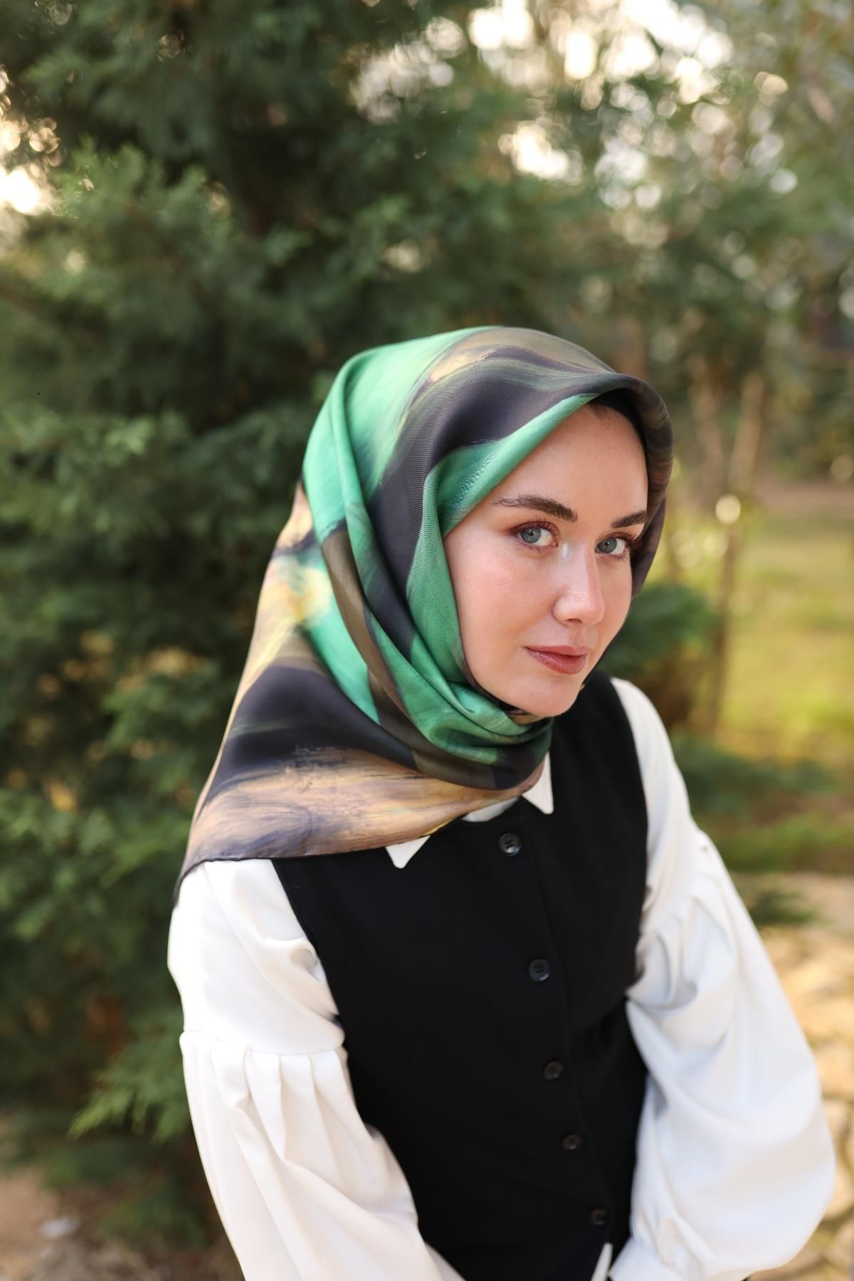 Silk Home Siyah Yeşil Batik Desen Saf İpek Tivil Dokuma Eşarp-11448-45-KVS0690