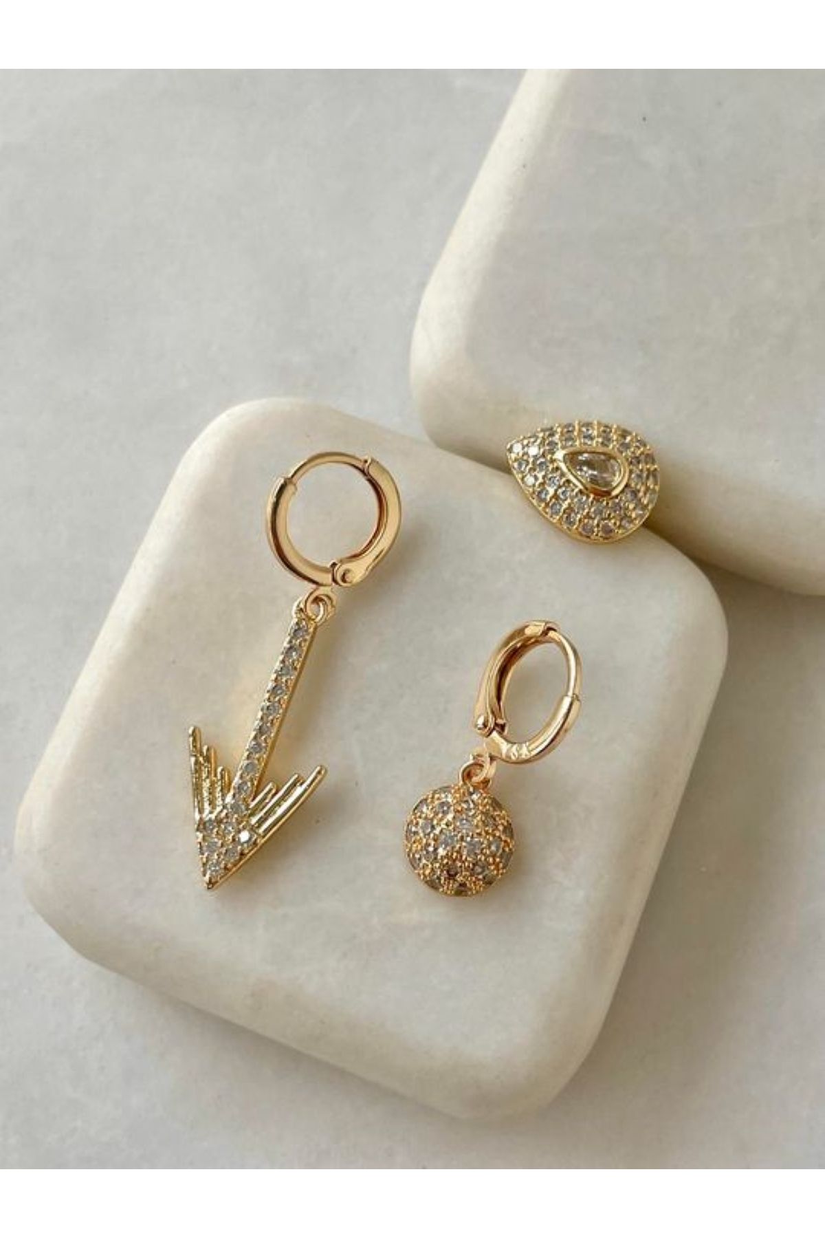 İD ACCESSORİES Zirkon Taşlı Küpe