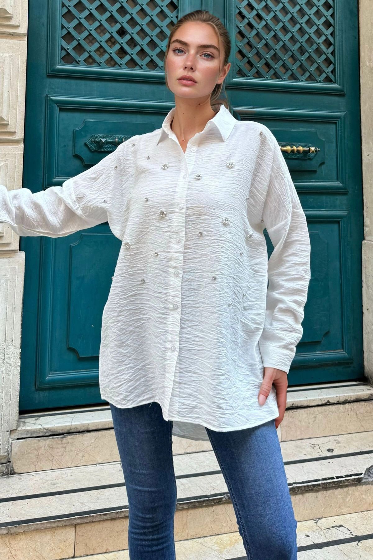 bacc Beyaz Oversize Uzun Kollu Gömlek BCBSK-25700-3527