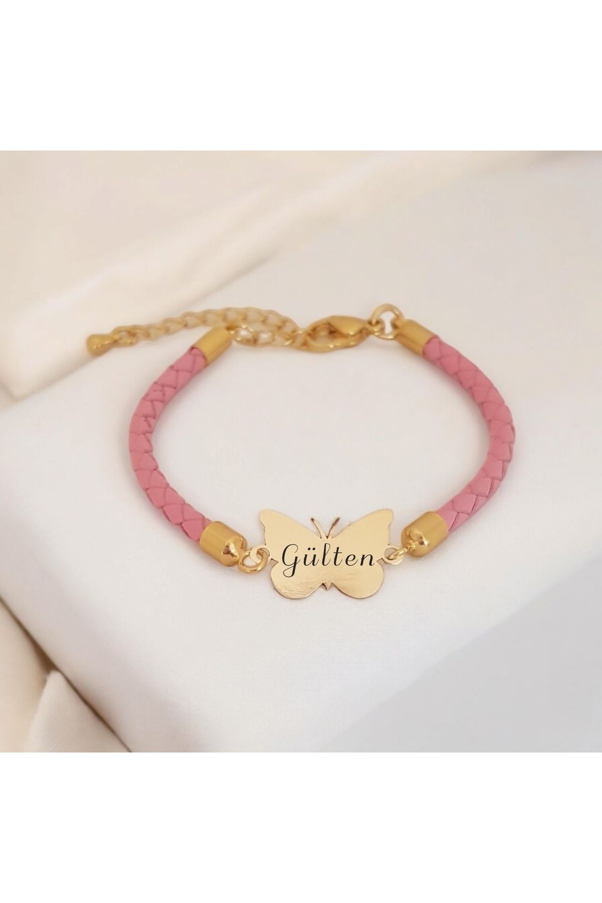 ARCHINO GOLD 14 Ayar Altın Plakalı Kelebek Motifli Hakiki Derili Gülten İsmine Özel Bileklik-429isim-pembe