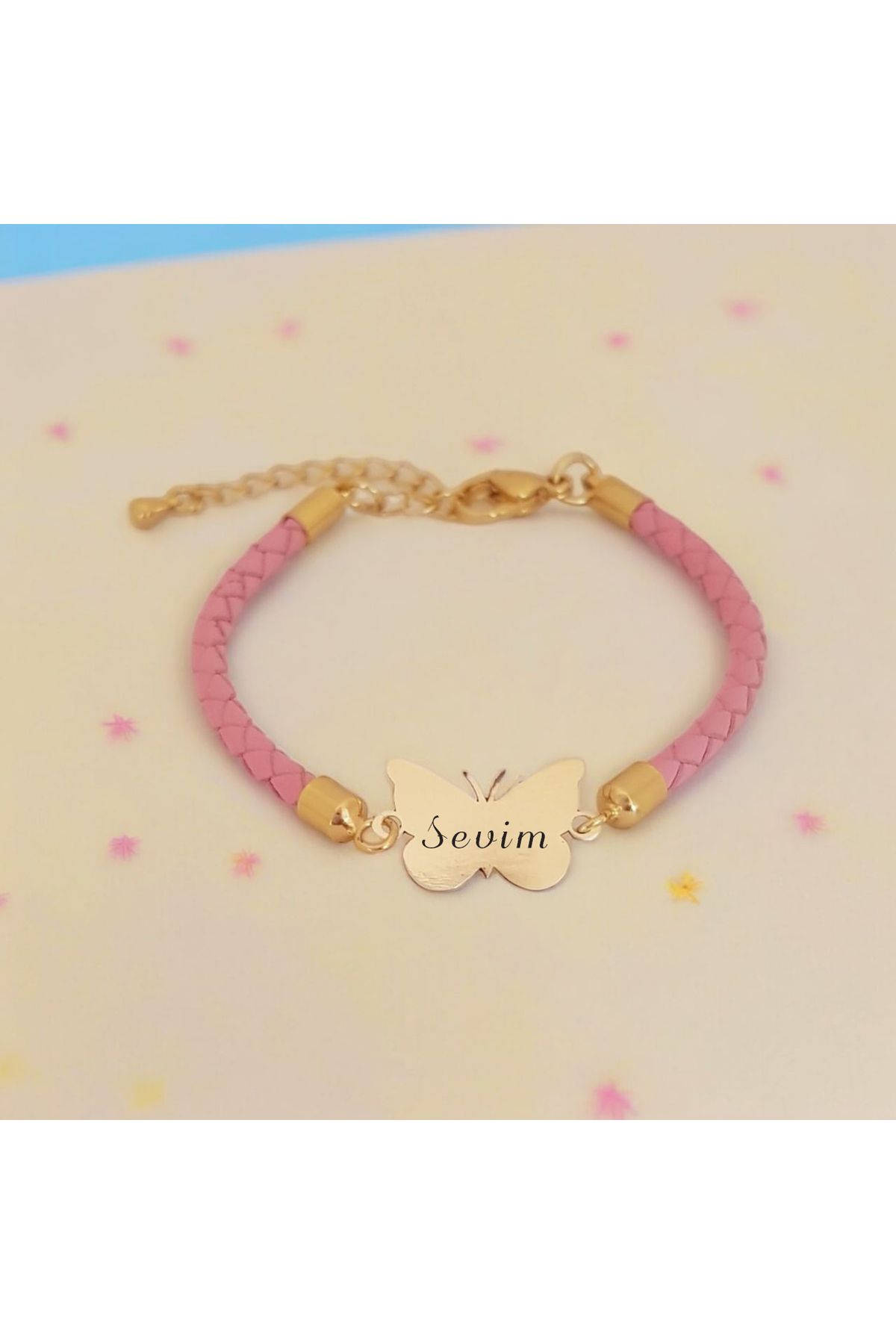 ARCHINO GOLD 14 Ayar Altın Plakalı Hakiki Derili Kelebek Motifli Sevim İsmine Özel Bileklik-429isim-pembe