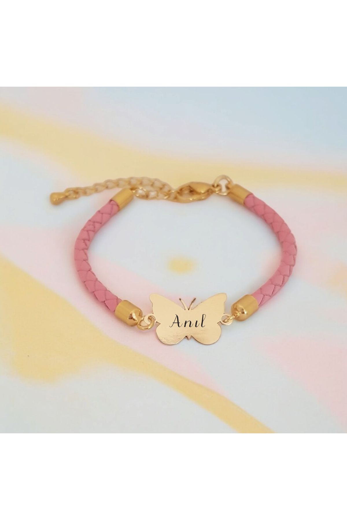 ARCHINO GOLD Hakiki Derili Kelebek Motifli 14 Ayar Altın Plakalı Anıl İsmine Özel Bileklik-429isim-pembe