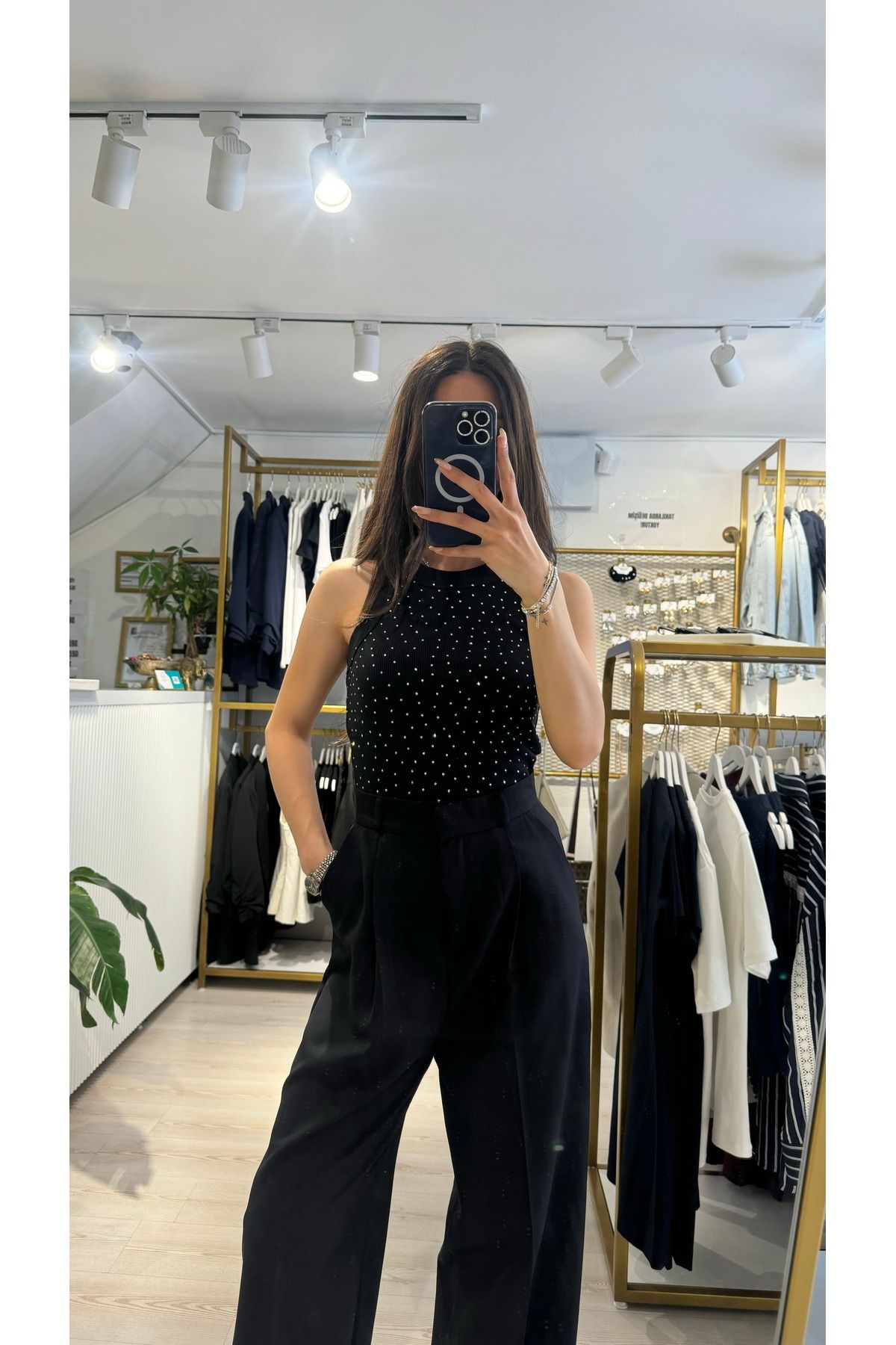 Boutique Mint Taşlı Siyah Atlet