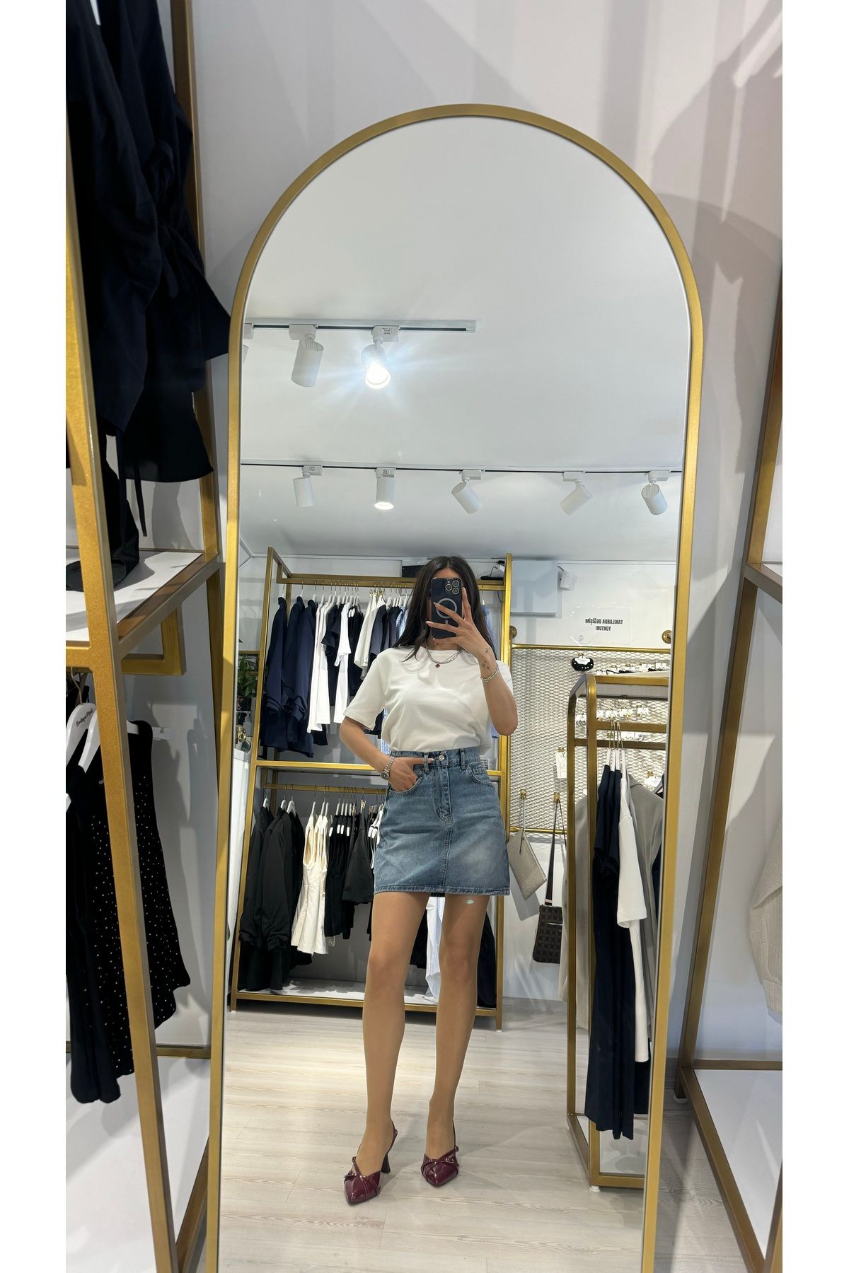 Boutique Mint Kot Etek