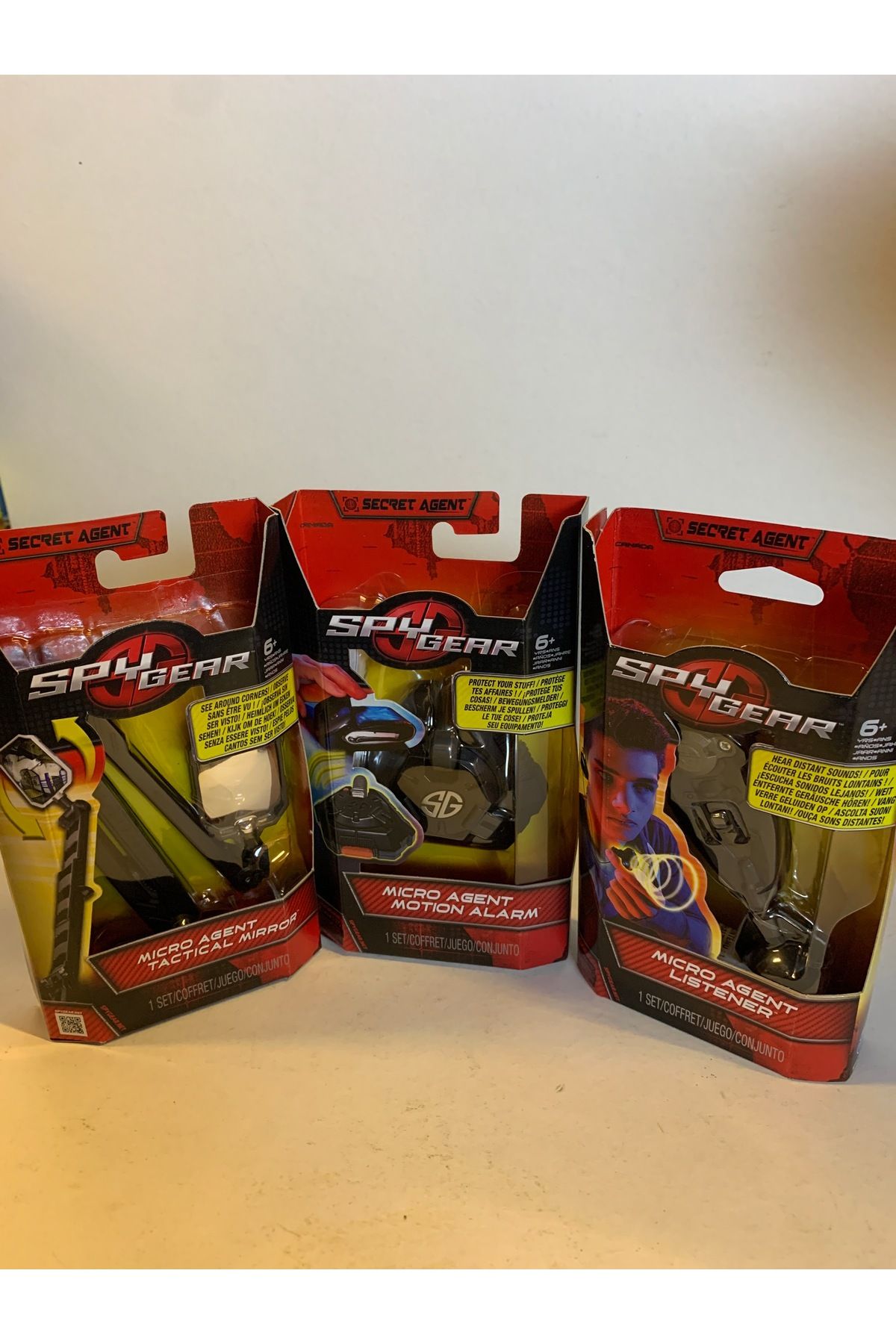 Evrensel Spy ger set