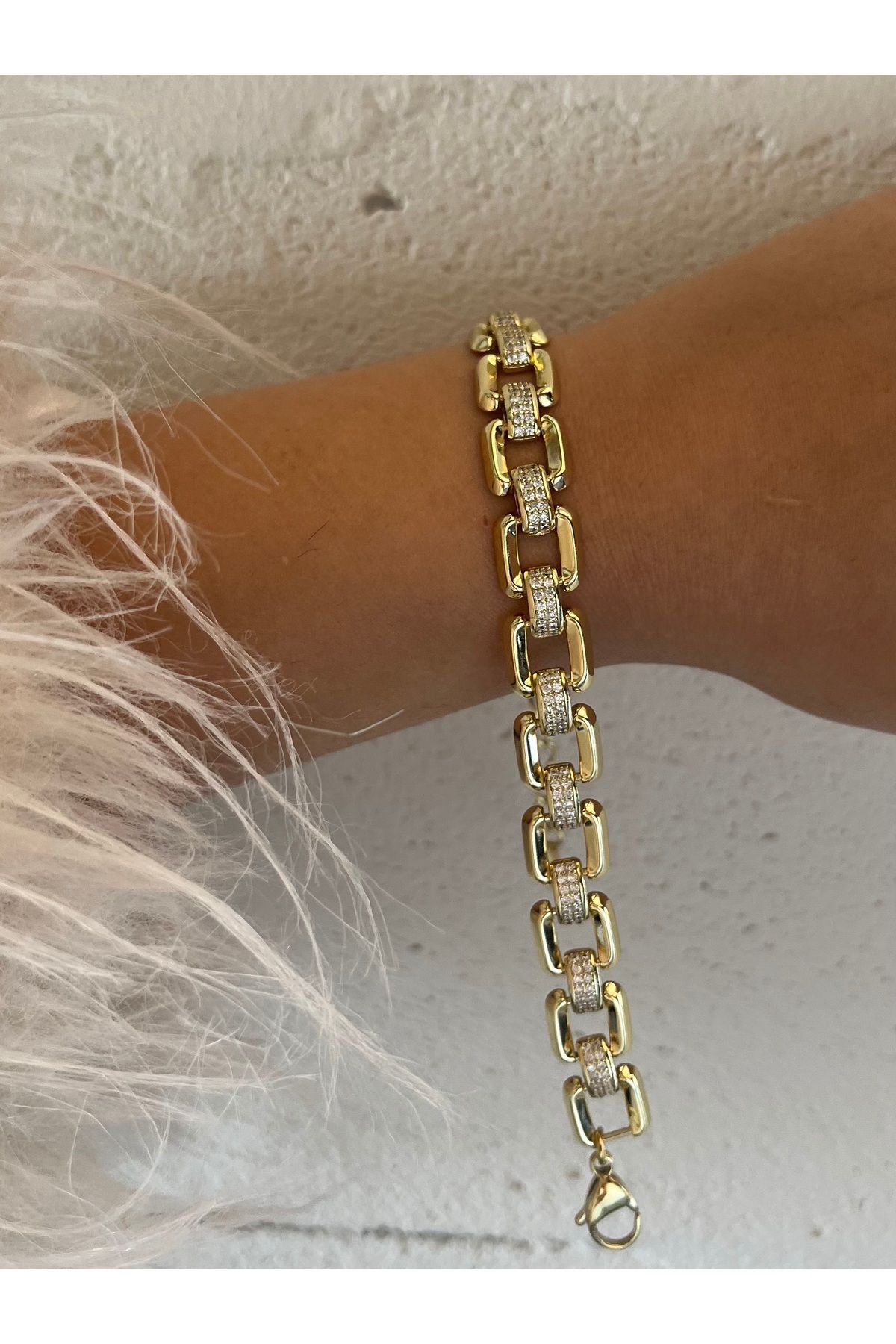 XUPING JEWELRY Kuyum Model Kalın Geçişli Taşlı Kadın Bileklik 21+4Cm Klipsli