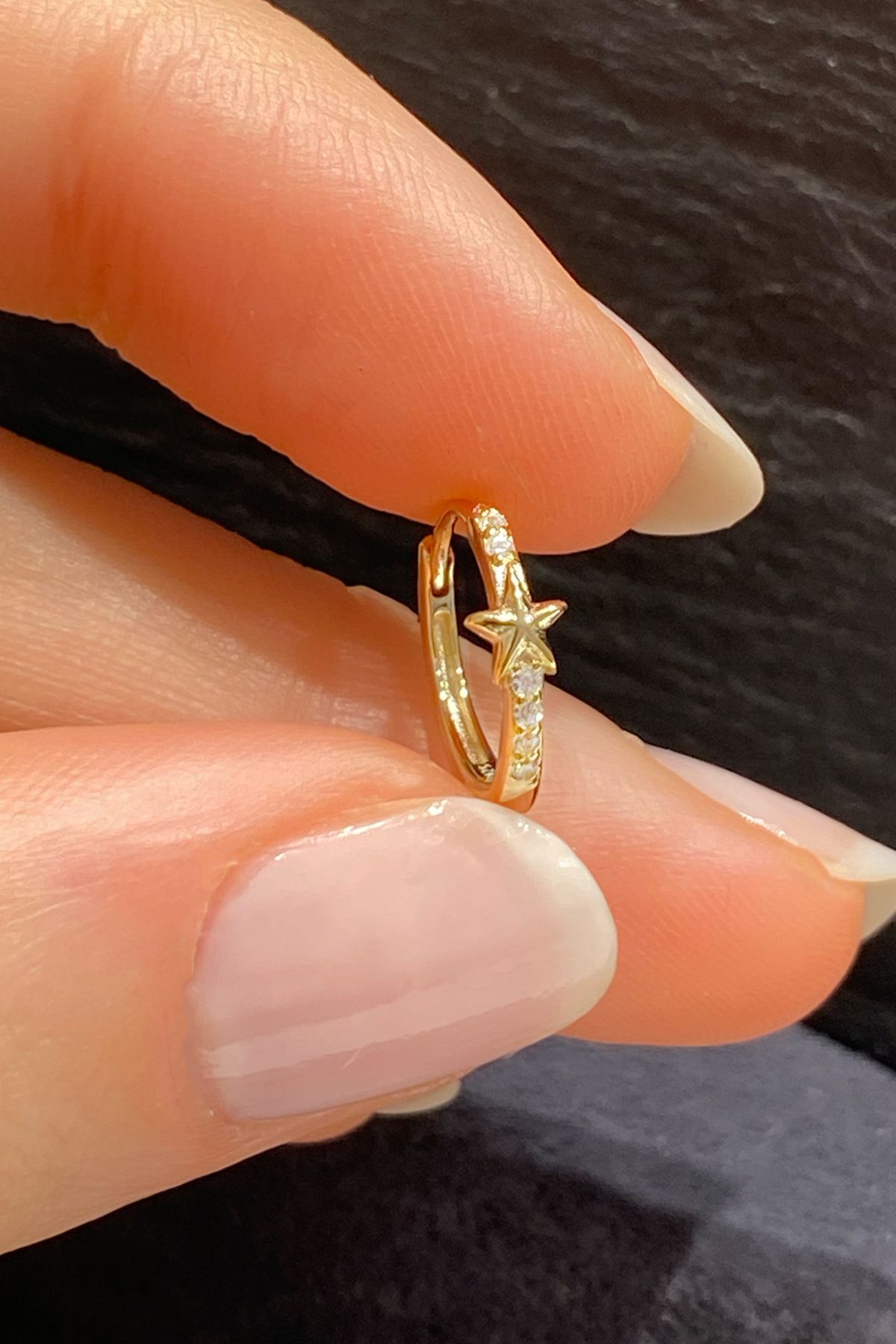 La femme by begum Yarım Tur Beyaz Taş Ve Taşsız Tek Yıldız Gold Gümüş Halka Piercing,helix,tragus, Kıkırdak Küpesi