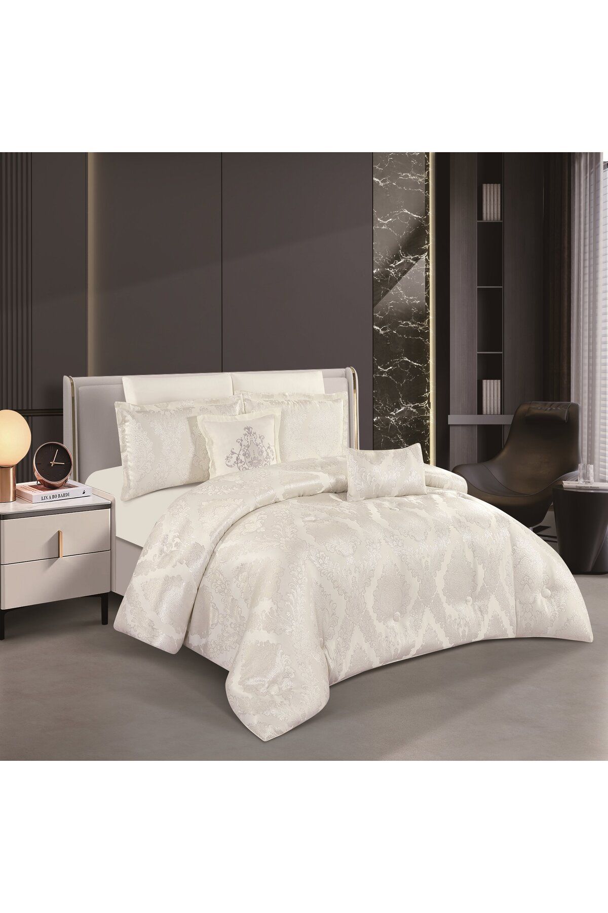 Levore-Horse Jacquard Duvet Set, made of durable and soft fabric, heavy filling, and a pattern that satisfies all tastes, 8 pieces, king size 1
