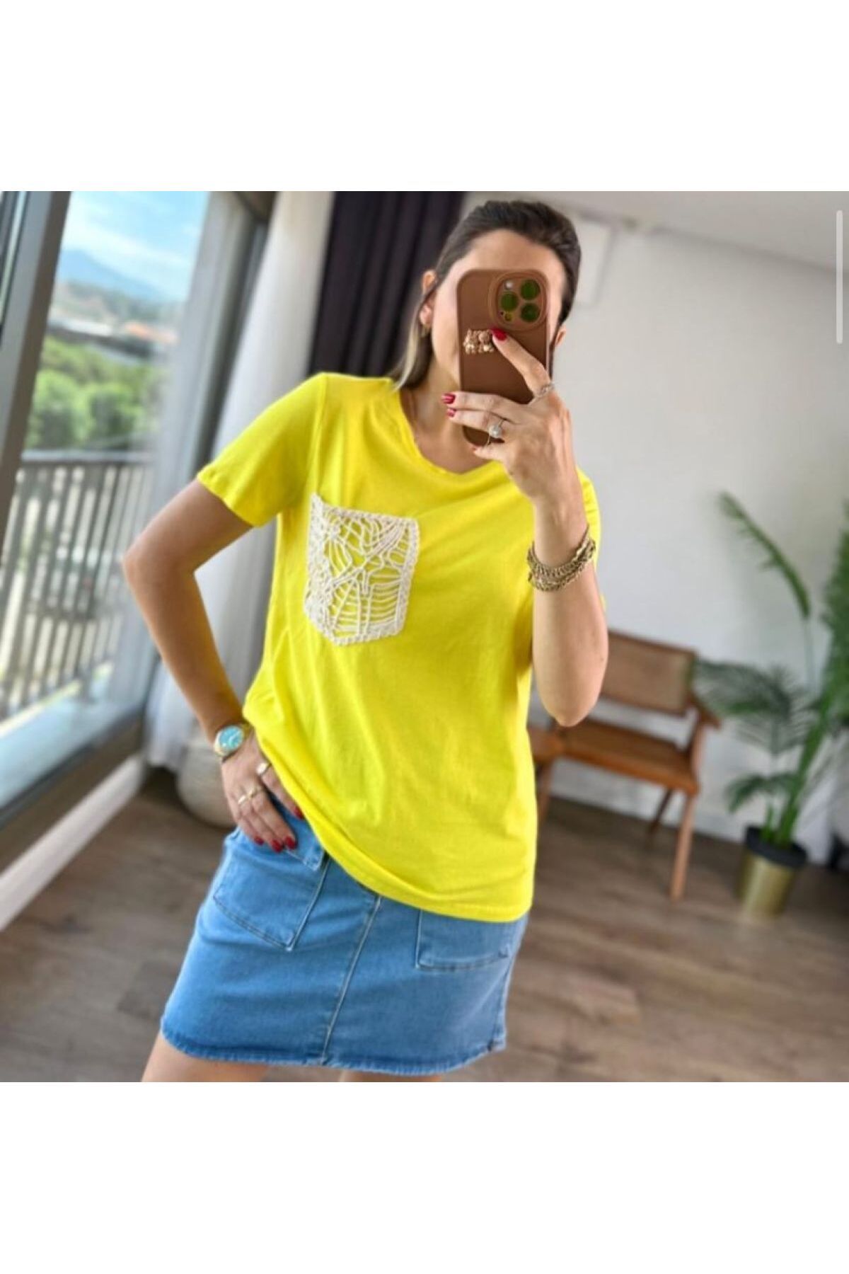 GÜLDEN KATRAN Kadın Cep Makrome Bisiklet Yaka T-Shirt