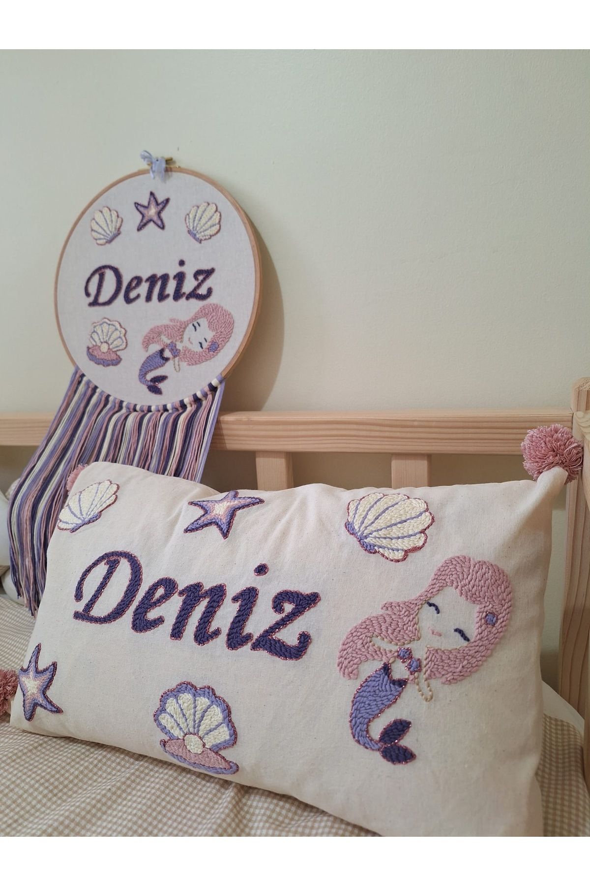 Mejoy İSME ÖZEL BEBEK YASTIK KILIFI VE KASNAK ÖZEL EL İŞLEMELİ