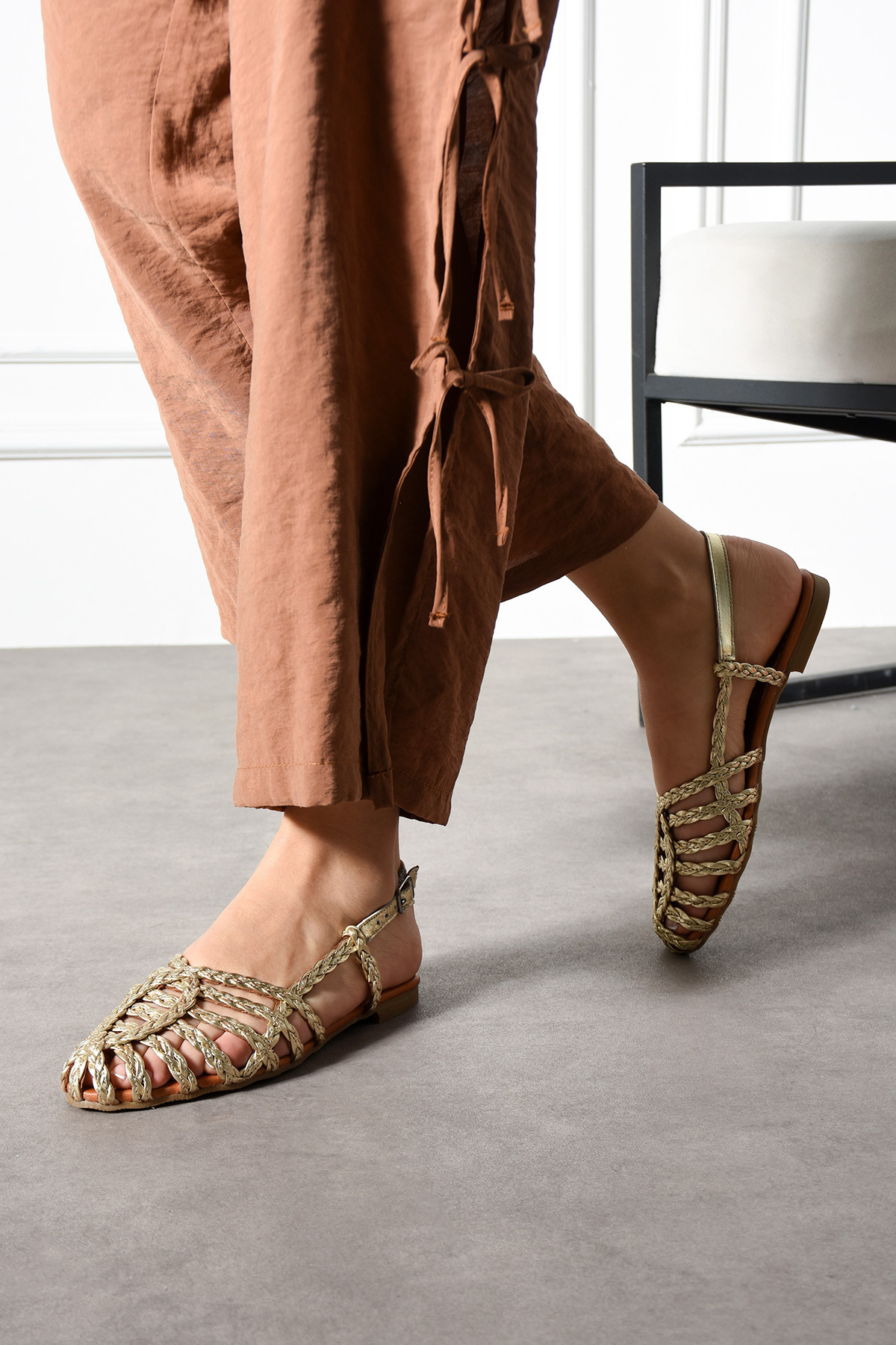 CUCA  Hakiki Deri Bağ Detay Örgülü Kadın Günlük Sandalet - Görsel 2