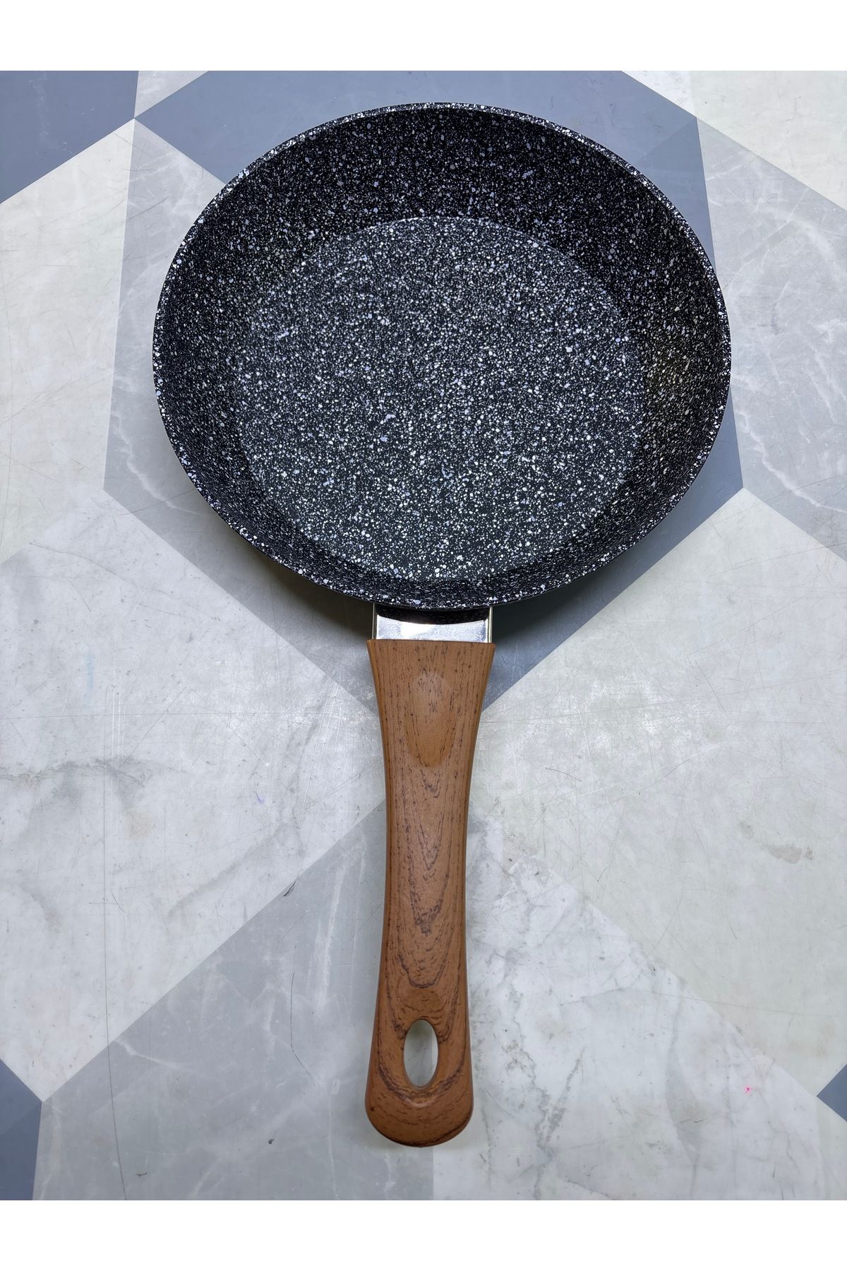 Armoni 24cm Tek Kulp Granit Tava