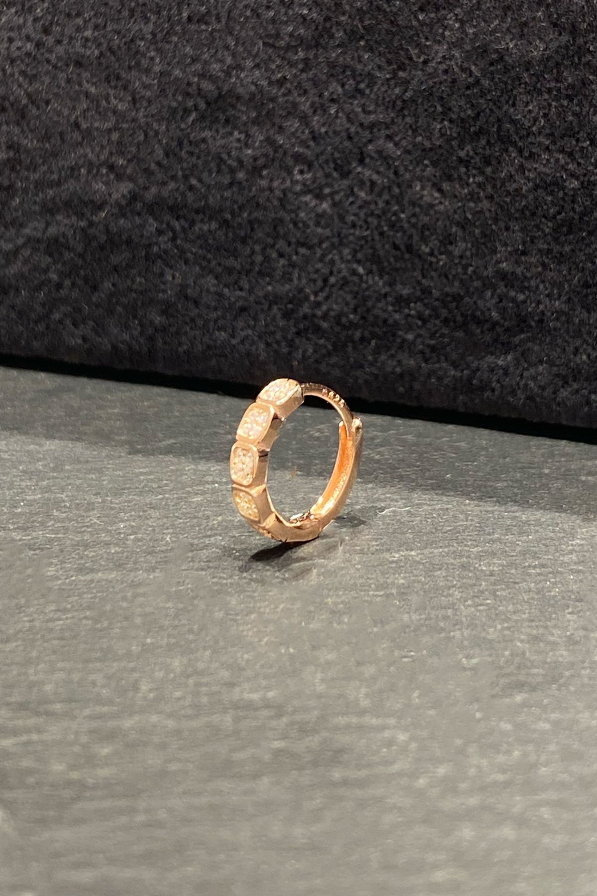 La femme by begum Beyaz Full Taşlı Beş Kare Rose Gümüş Halka Piercing,helix,tragus, Kıkırdak Küpesi
