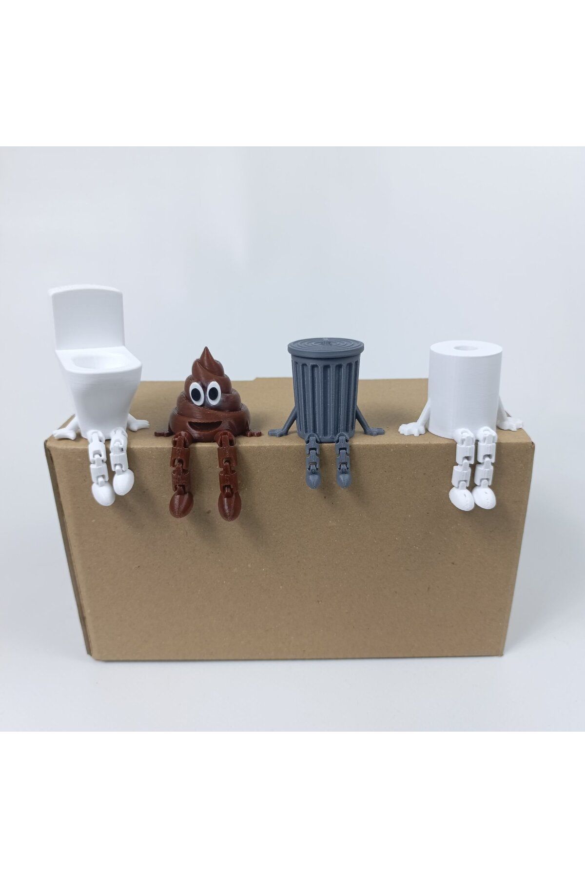 TERARYUM SEPETİM 4 lü Eğlenceli Dekoratif Banyo Seti(Klozet-Çöp Kovası-Tuvalet Kağıdı-Kaka)