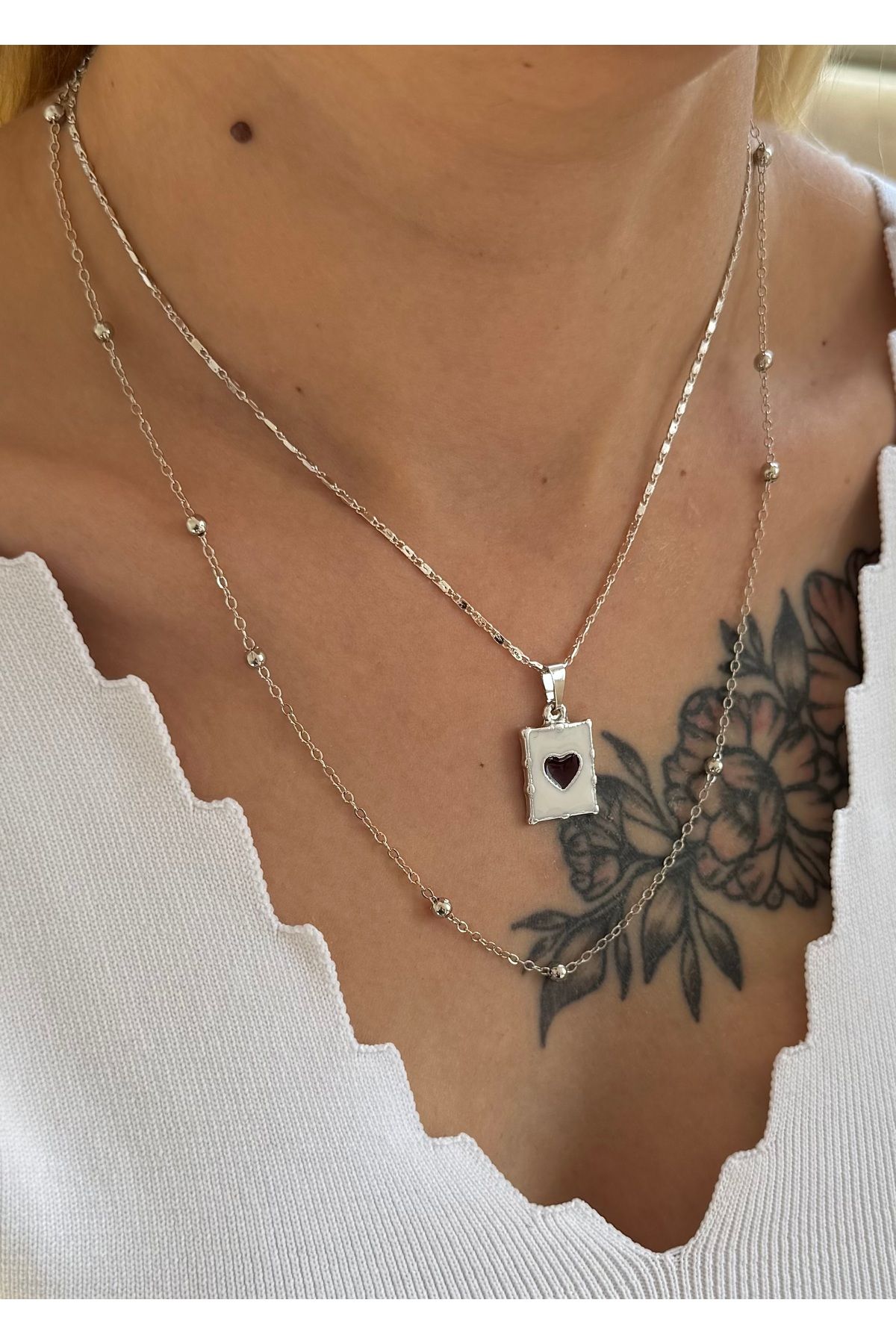 takıtarzım Kırmızı kalp figürlü silver kadın kolye