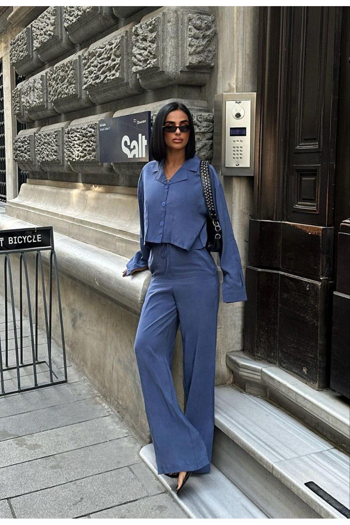 Castivo Fashion Düğme Detaylı Gömlek Yaka Salaş Takım