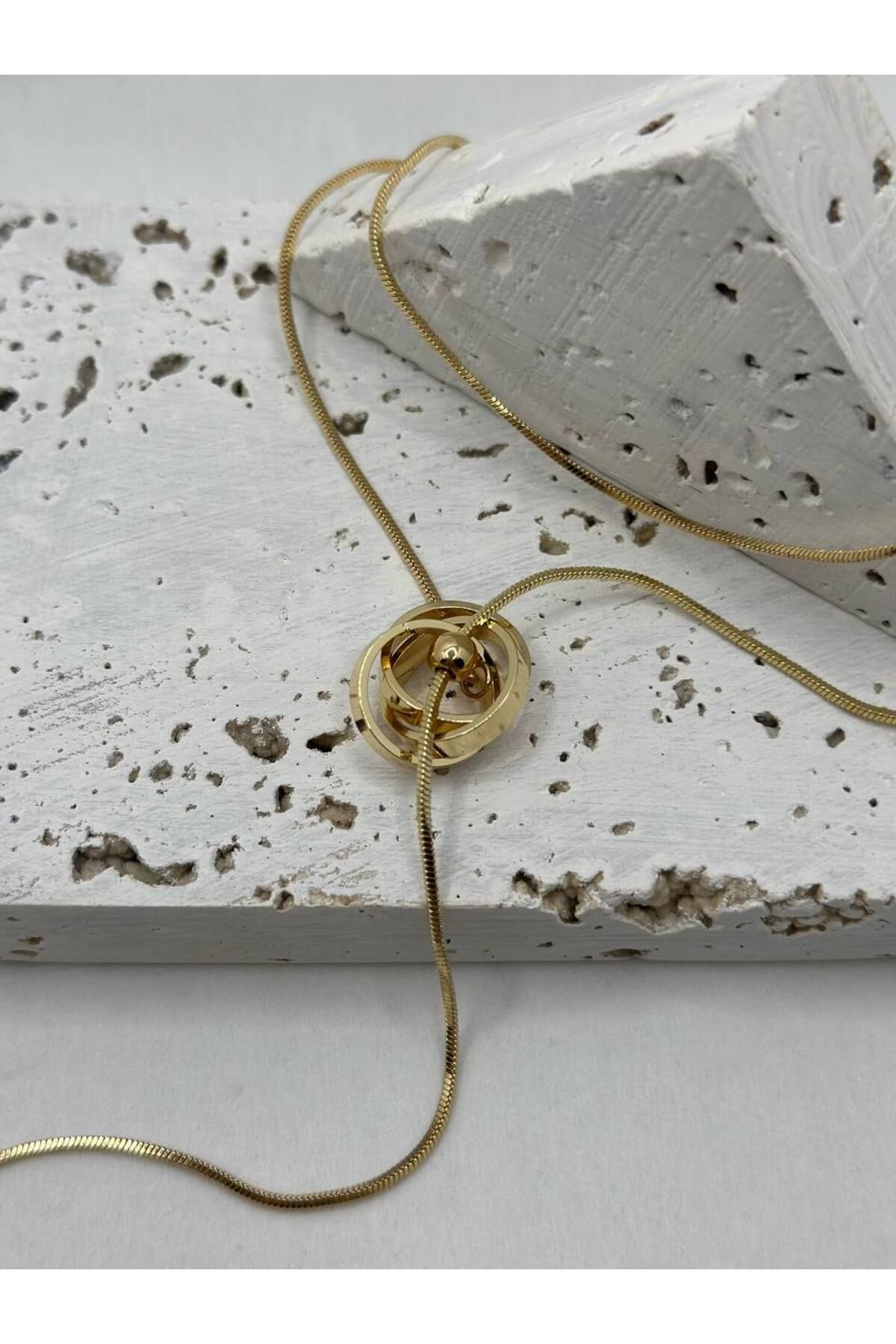 lysiaaccessory Gold İç İçe Halka Charmlı Y Model Dekolte Kolyesi
