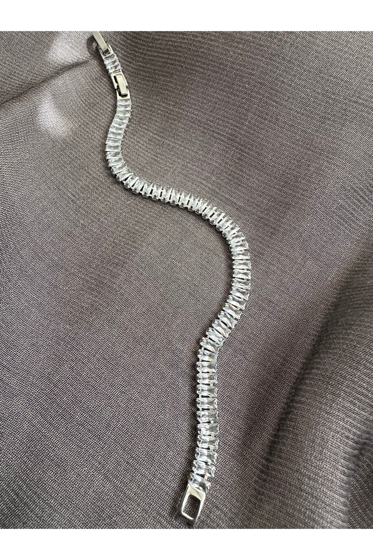 Stil Accessoryy Çelik suyolu baget silver bileklik