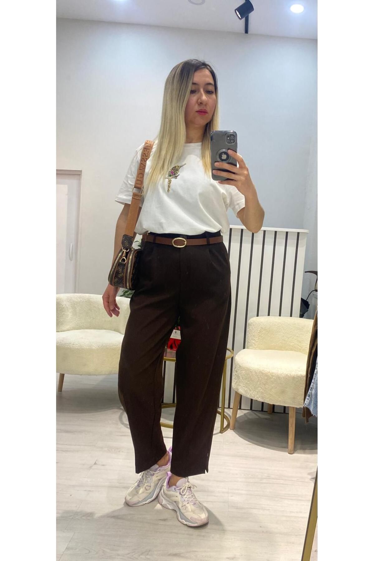 Roseden Yanları Yırtmaçlı Bilek Paça Pantolon