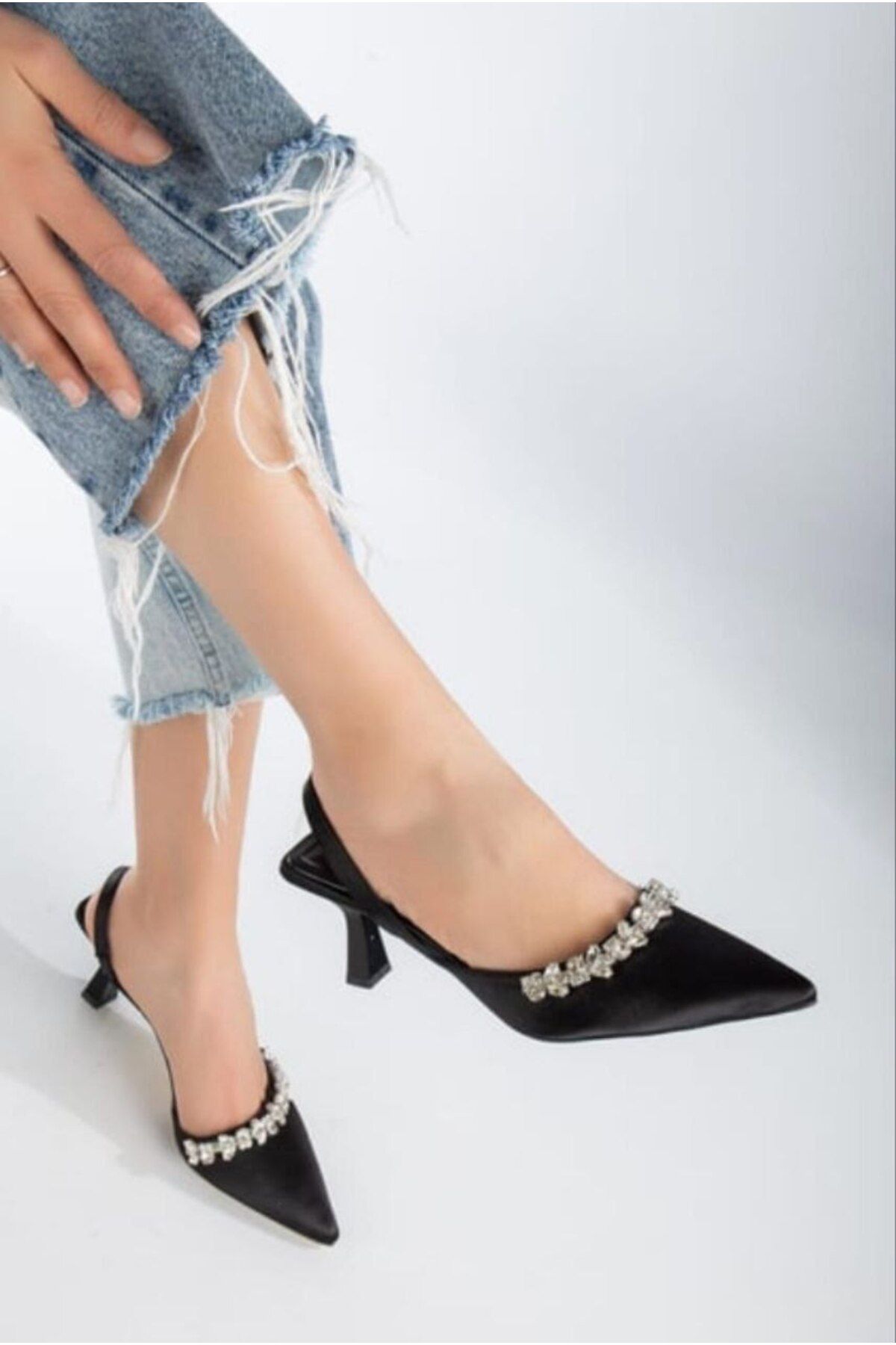 THULIA Kadın Taşlı stiletto Ayakkabı GÜMÜŞ