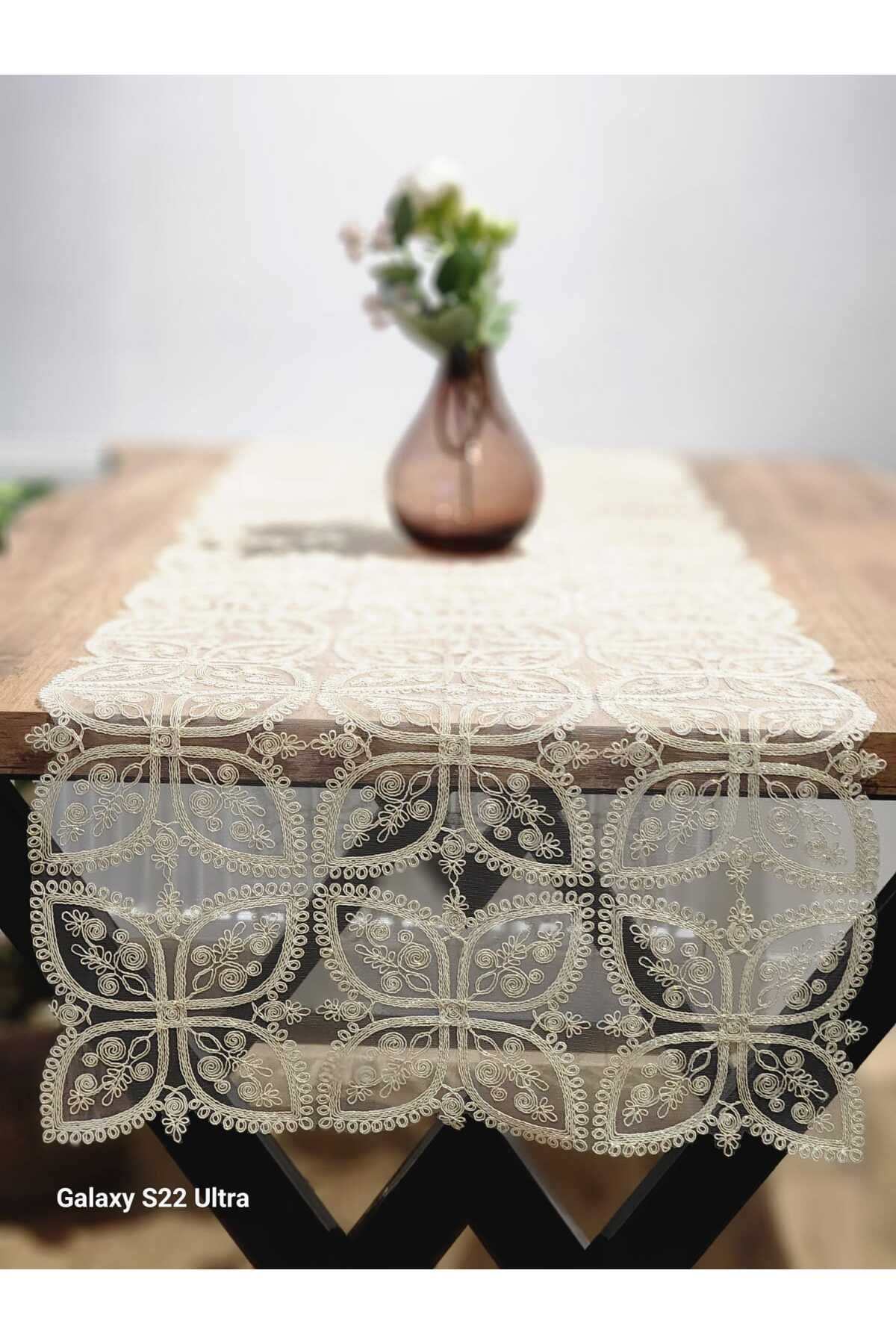 YALINSHOME LÜX dantel tasarım gold simli bej (sütlü kahve) 220x45cm