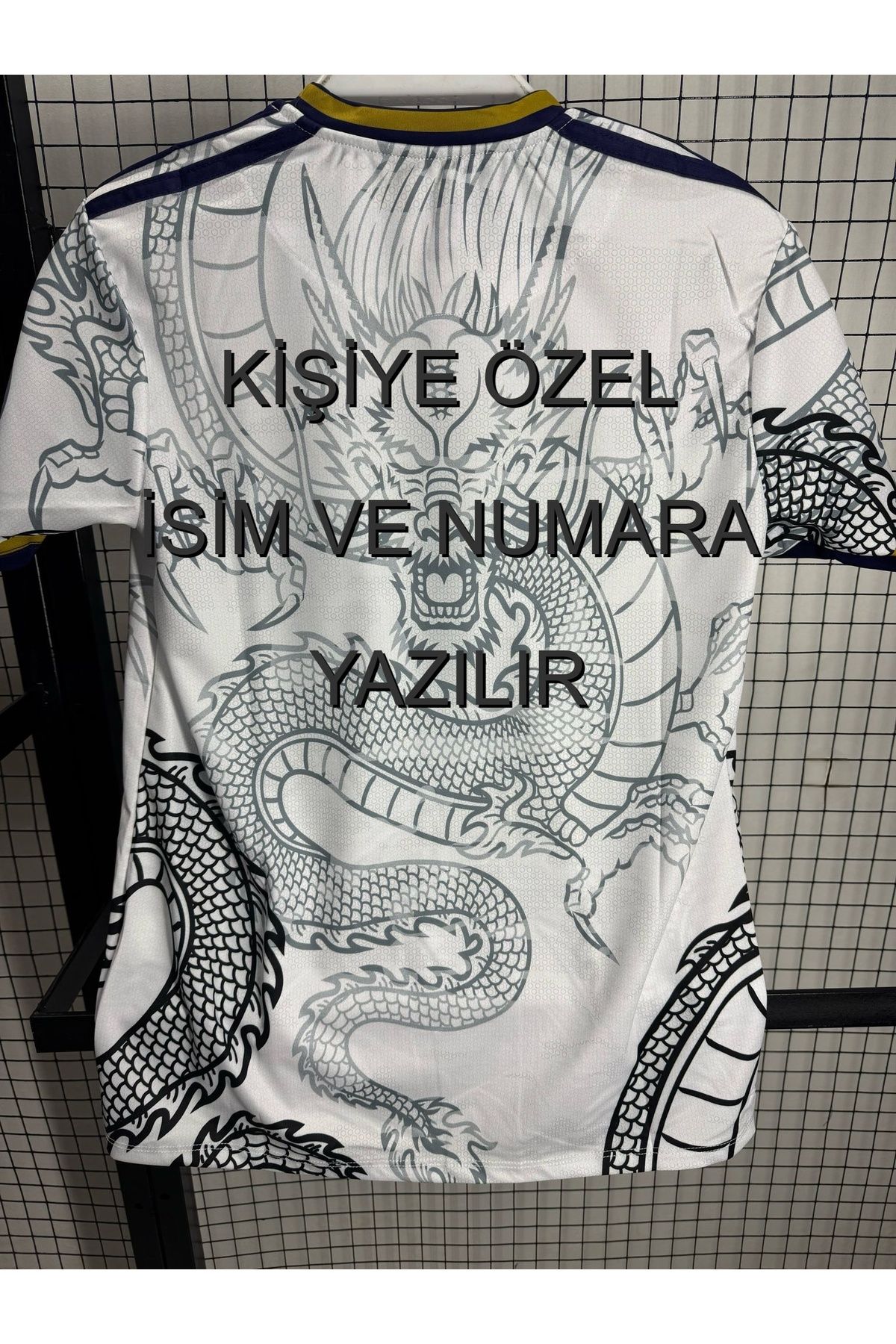 Lion Spor R'eal M'adrid Kişiye Özel İsimli Ejder Desenli Özel Konsept Forması(Beyaz)