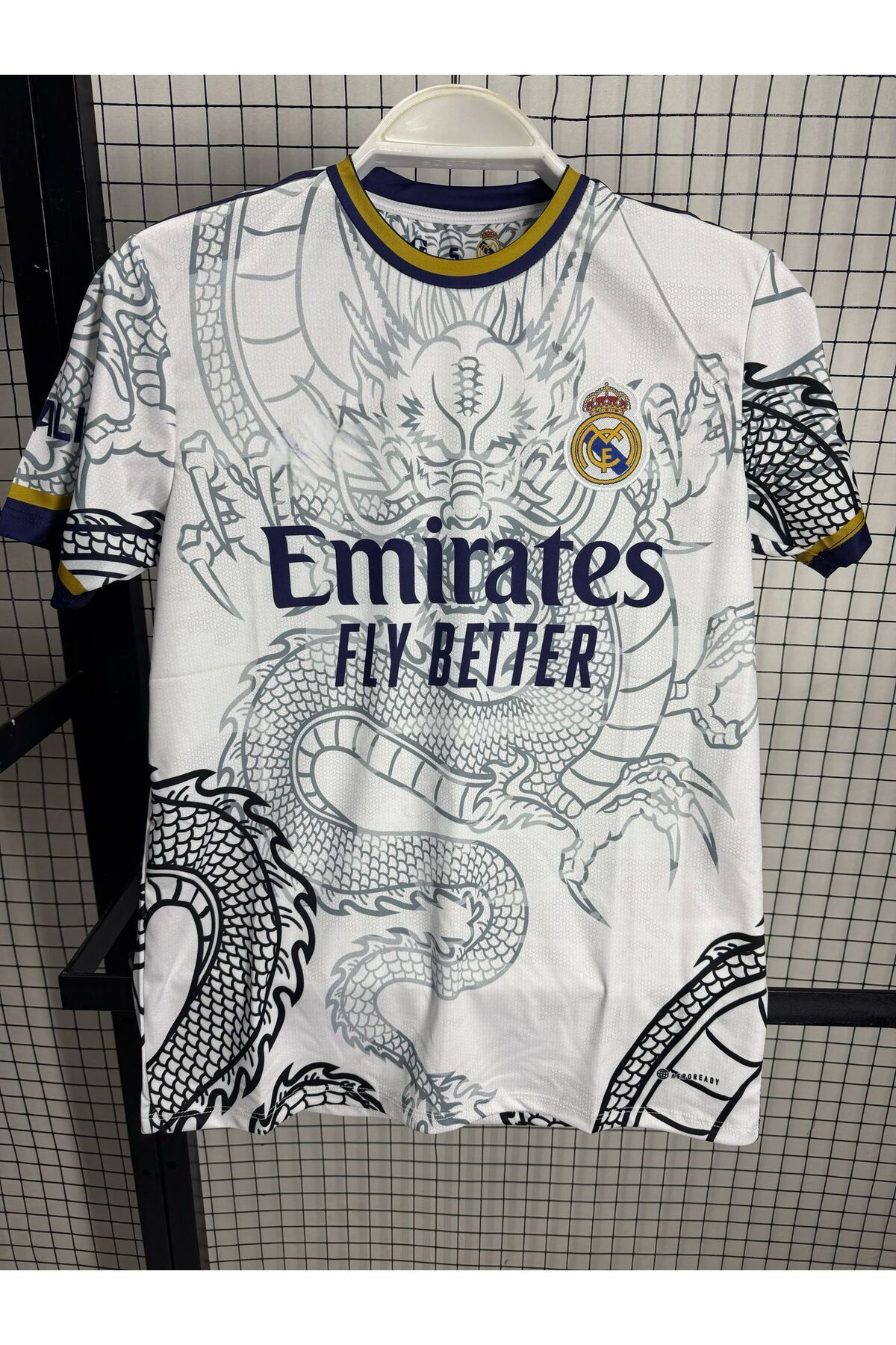 Lion Spor R'eal M'adrid Ejder Desenli Özel Konsept Forması(Beyaz)