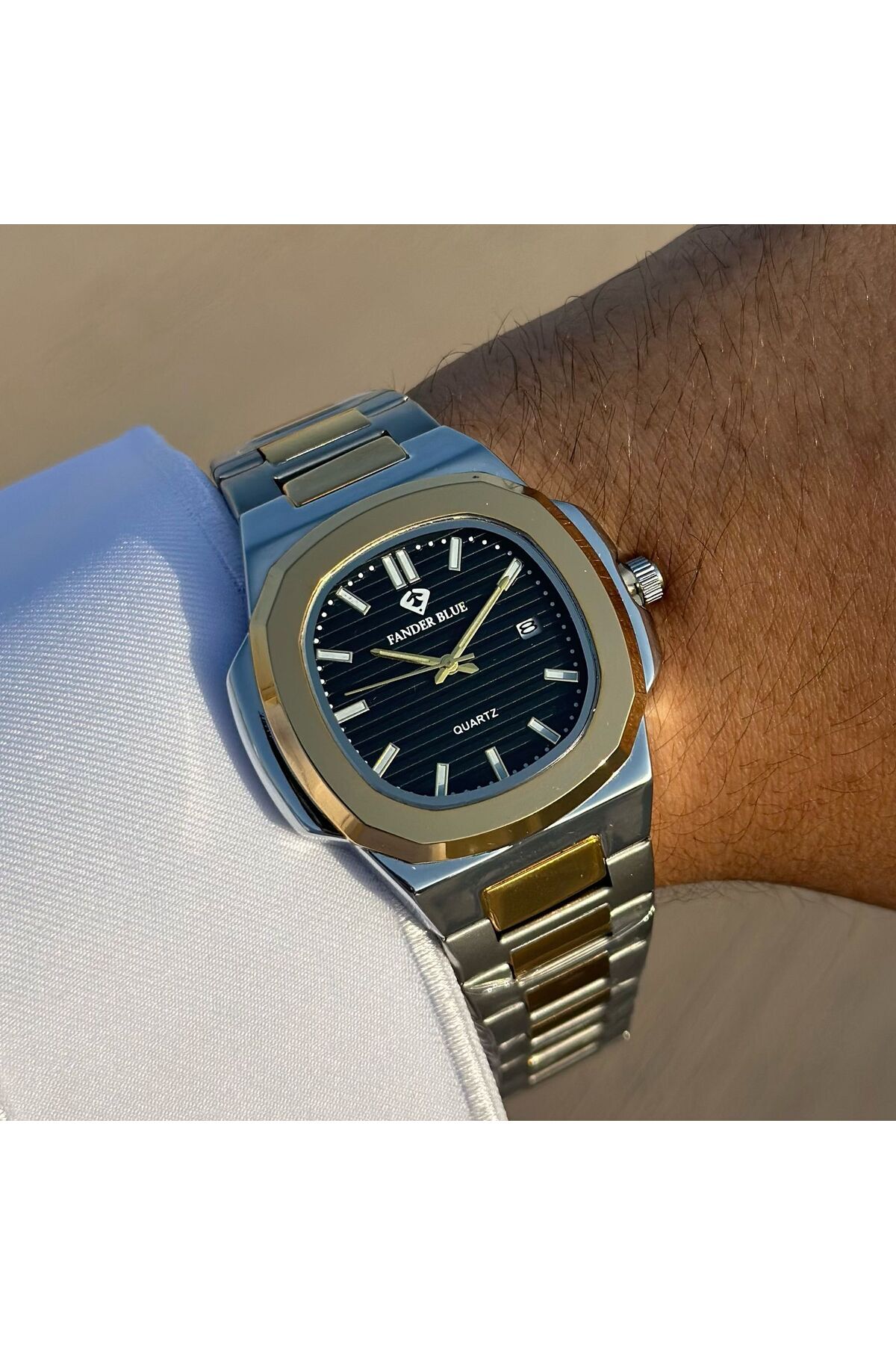 FANDER BLUE-Vanderblue Travel Watch with Gold and Silver Steel Strap 1
