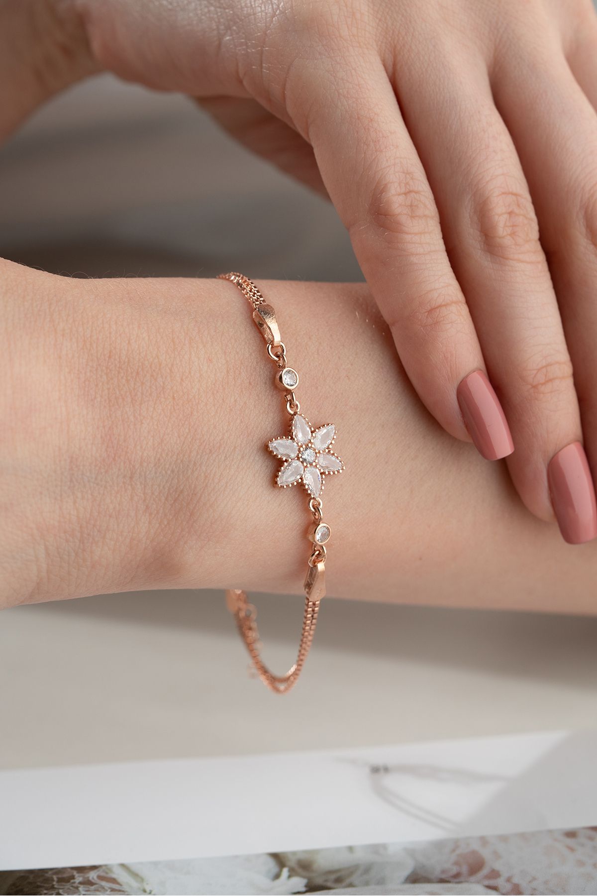 Silvano Jewelry 925 Ayar Gümüş Nergis Çiçeği Bileklik