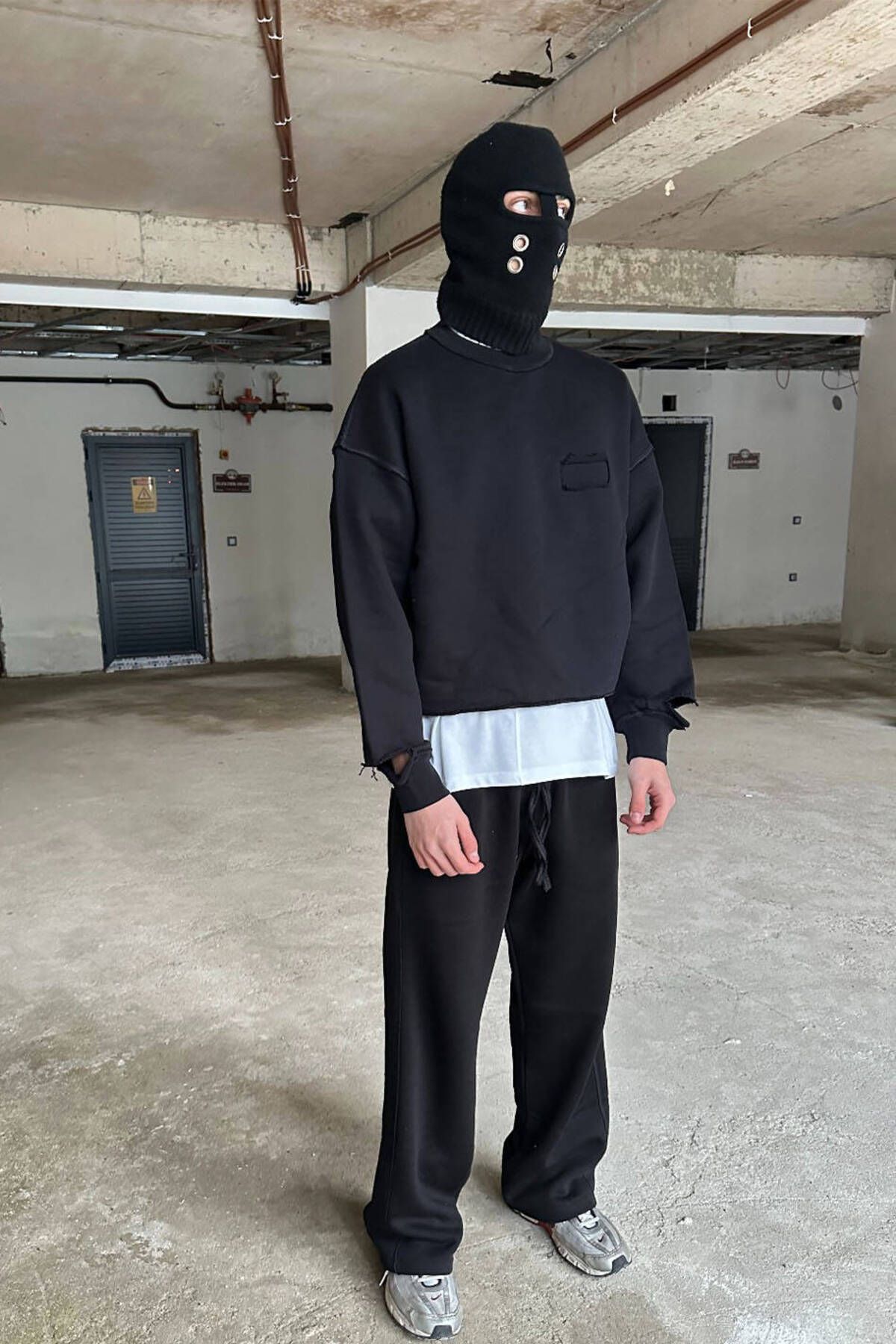 1887CLO Siyah Handmade Distressed Oversize Boxy Fit Sweatshirt