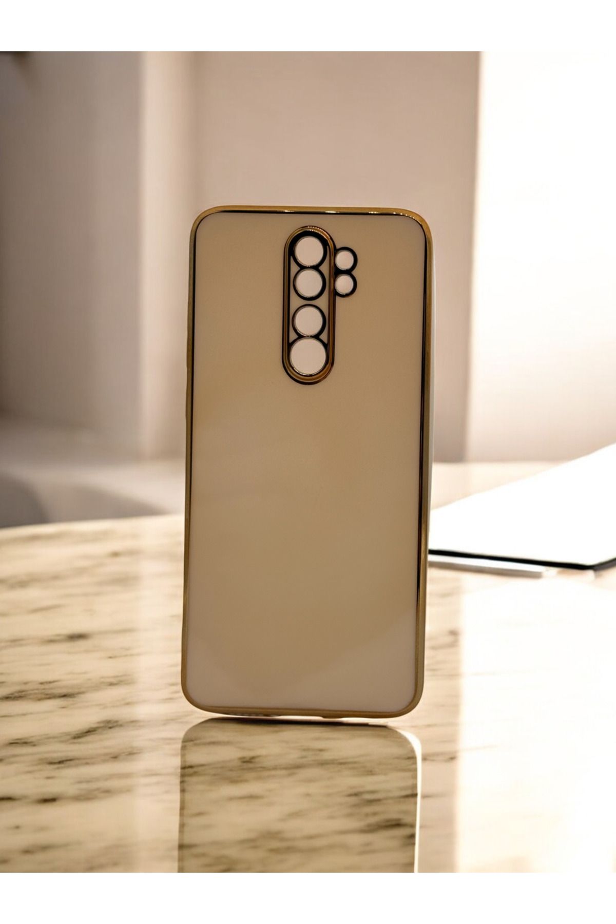DUBİGOLD XİAOMİ REDMİ NOTE 8 PRO UYUMLU PARLAK GOLD DETAYLI BARK TELEFON KILIFI