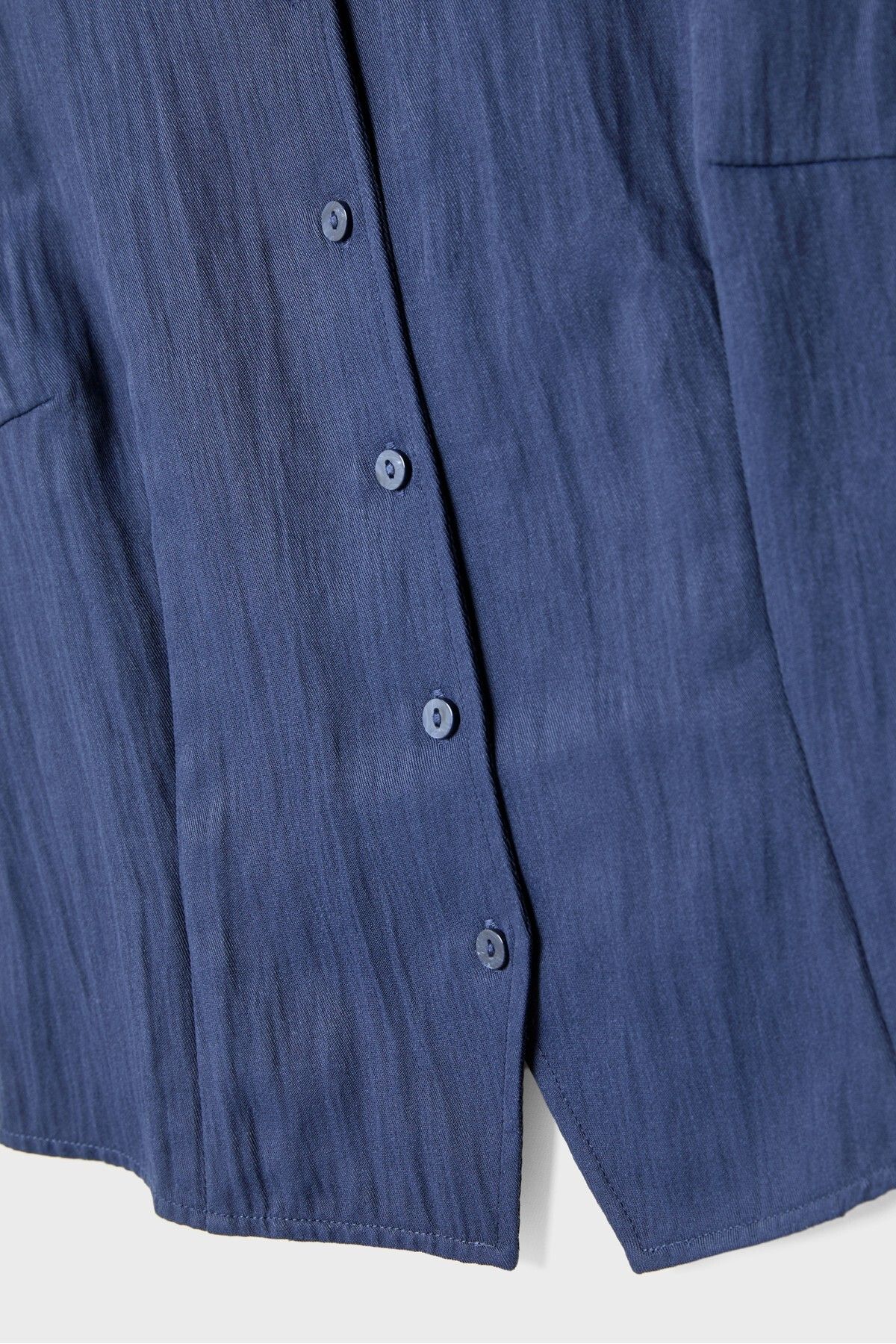Stradivarius-Textured top with buttons 7