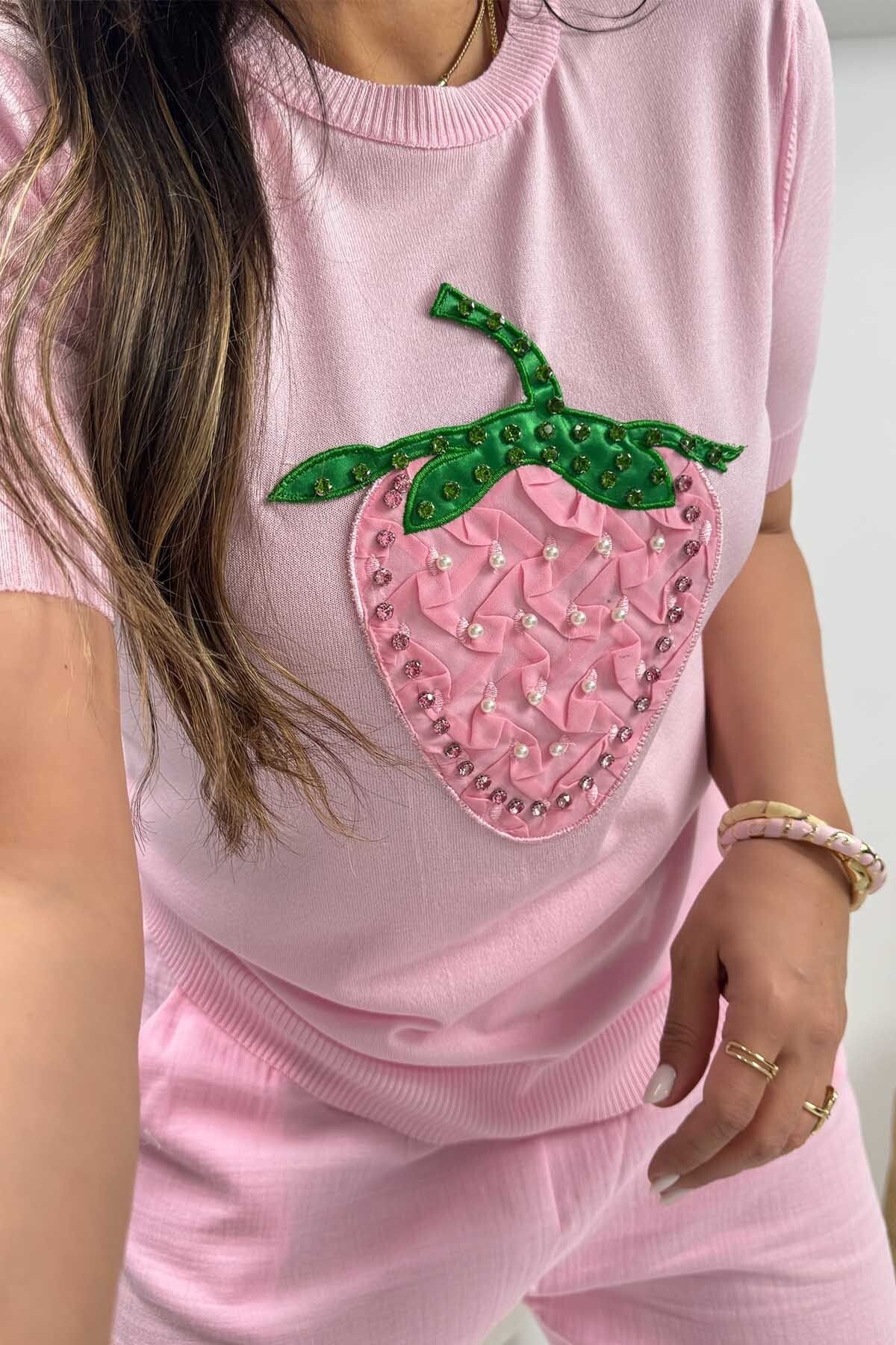 Sohotique By P Taşlı İncili Çilek Aplikeli Triko Bluz Pembe