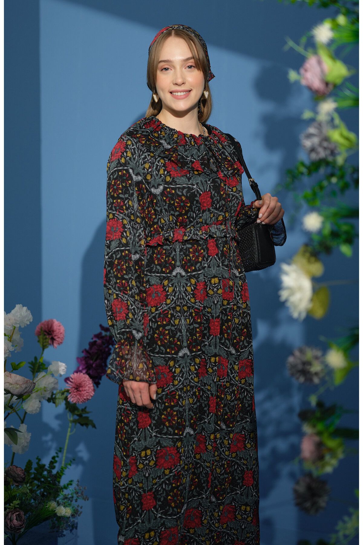 Fatma Atasoy Fırfır Yaka Floral Şifon Kırmızı Elbise