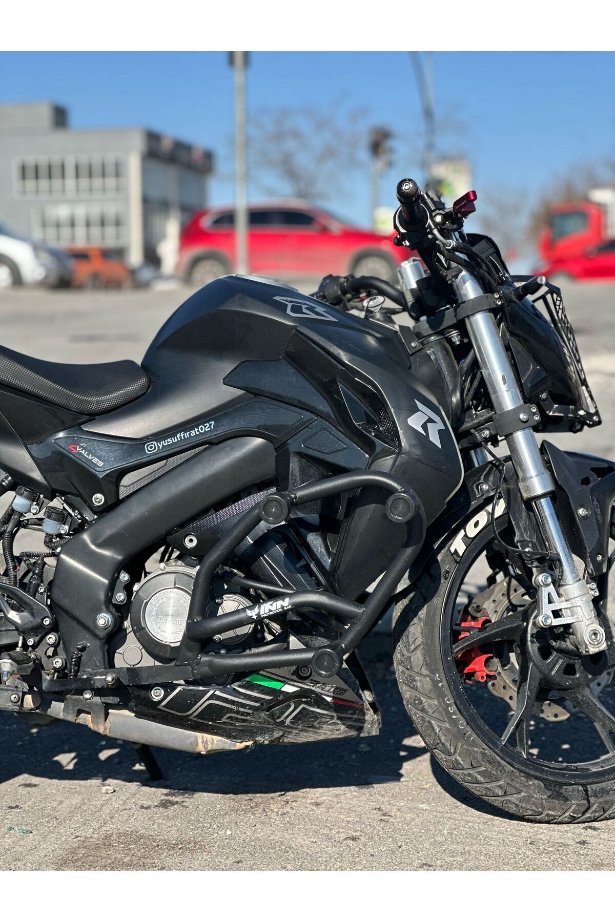 İnan BENELLİ 125 S Uyumlu ÖZEL MAT SİYAH 6 TAKOZLU KORUMA DEMİRİ KORUMA TAKOZU