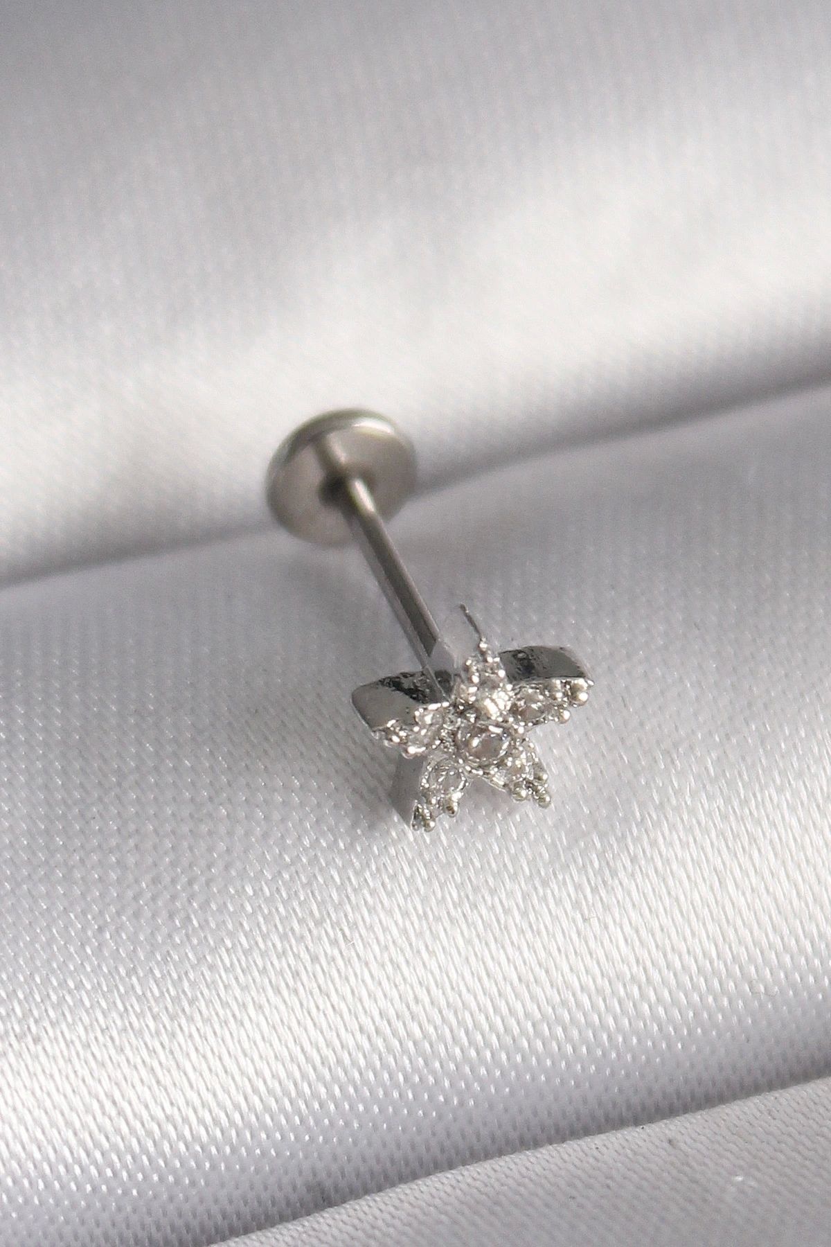 STOREMAX 316L Çelik Gümüş Renk Zirkon Taşlı Yıldız Model Tragus Piercing