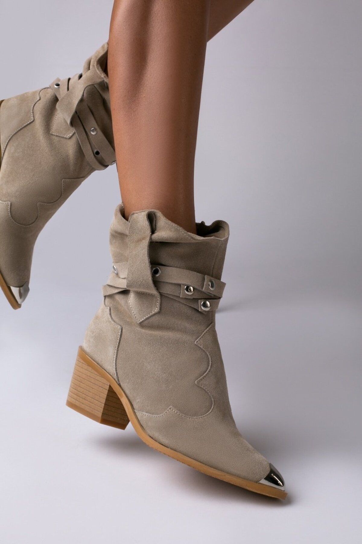Vanilla Days Ciocate Emira Piele Intoarsa Cu Accesorii Argintii - Vanilla Days Femeie - 35