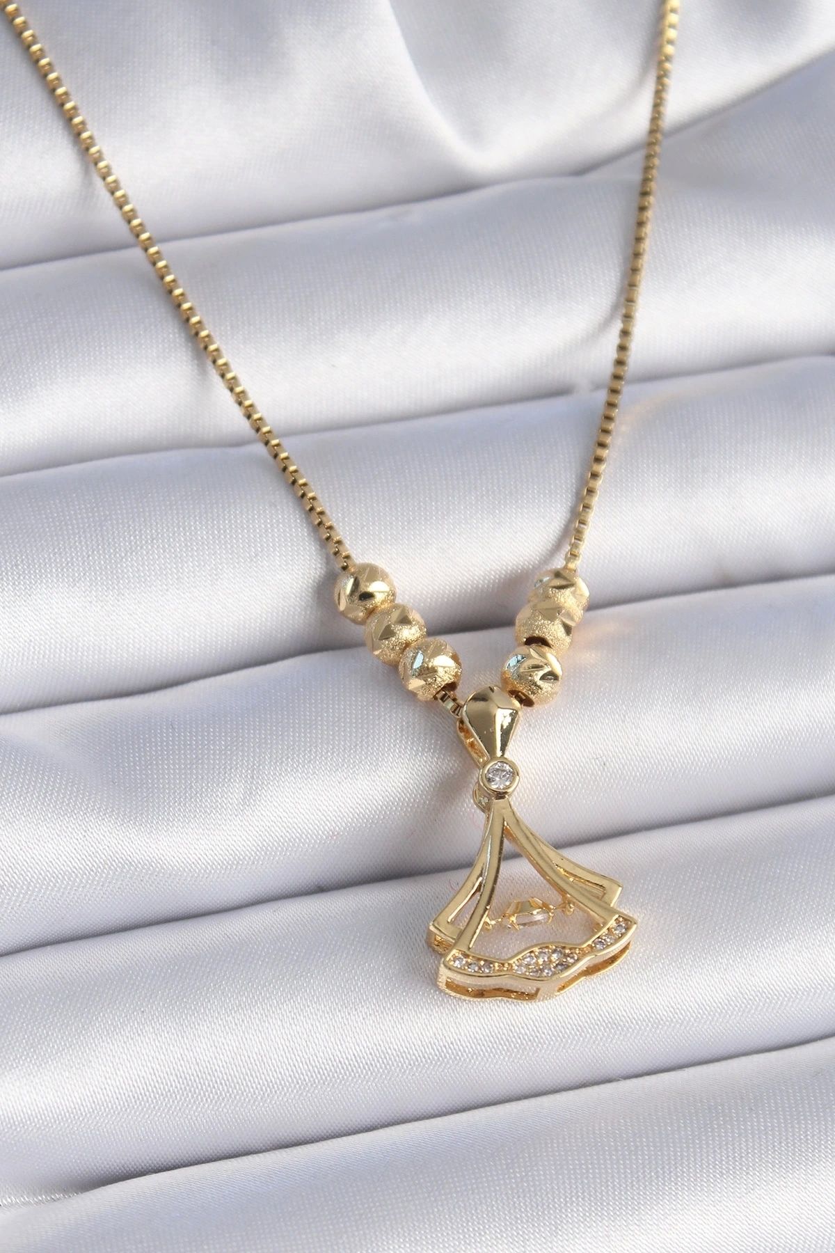 STOREMAX 316L Çelik Zincir Gold Renk Gingko Yaprağı Model Zirkon Taşlı Kadın Kolye