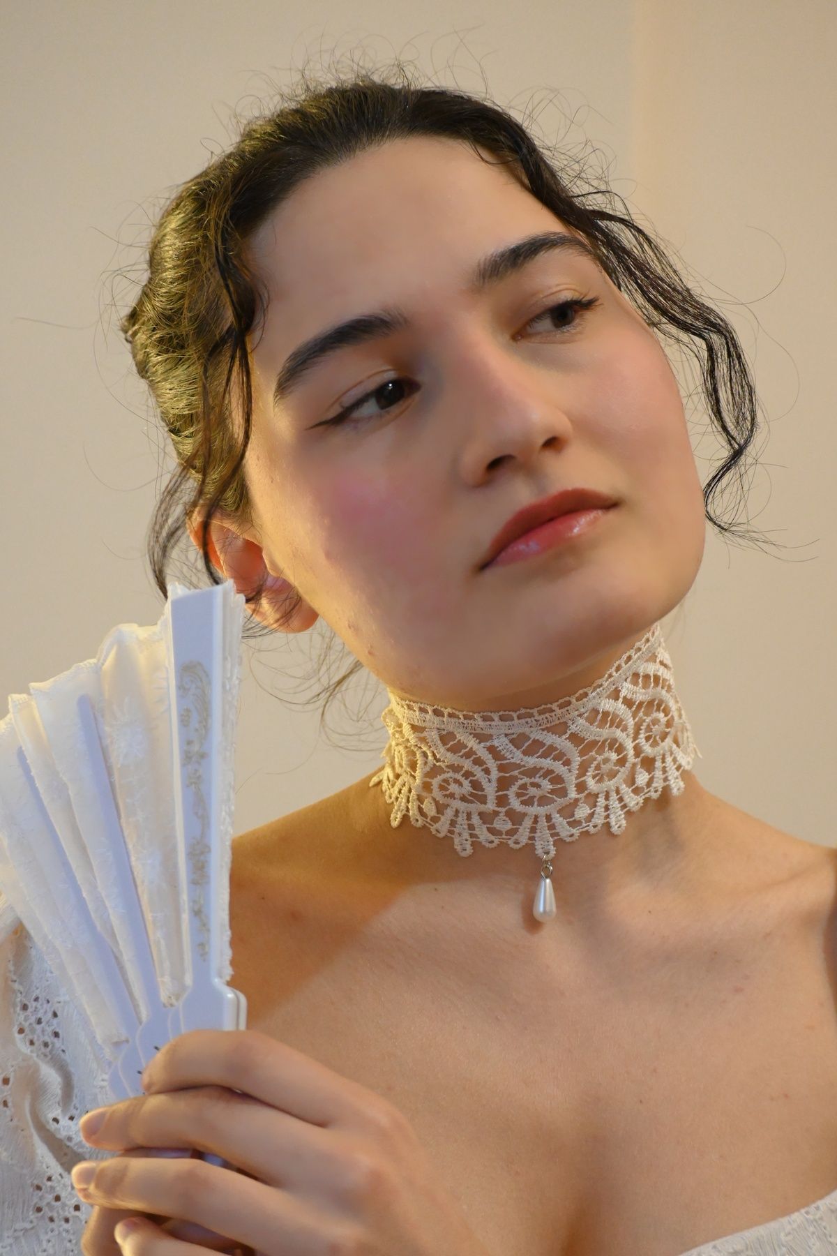 SHİNELİZE Dantel choker kolye, tasarım inci detaylı choker kolye,krem