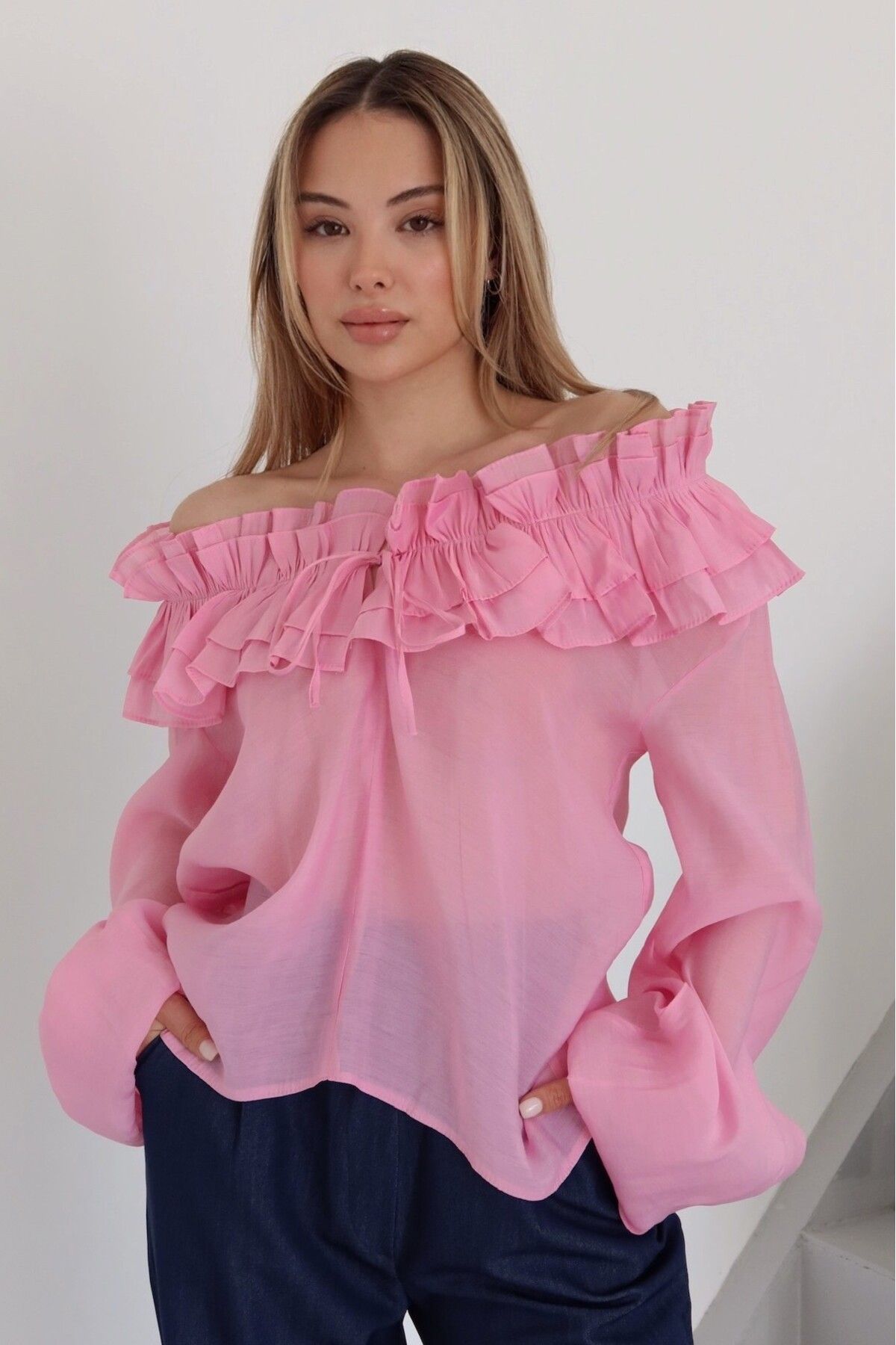 Laluvia Pembe Fırfırlı Tasarım Bluz - 70203