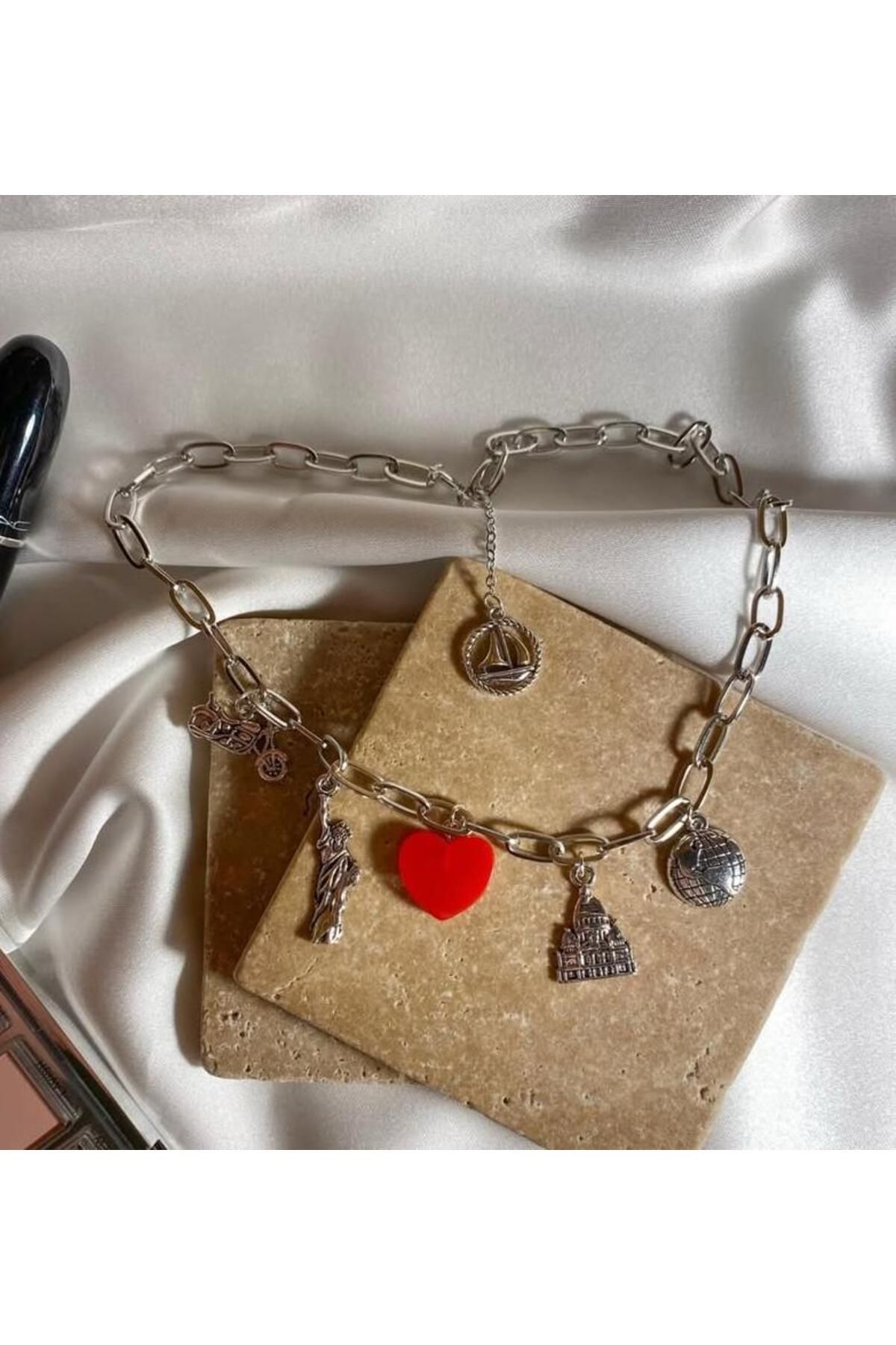 MODA Kırmızı Kalp Charm Kolye