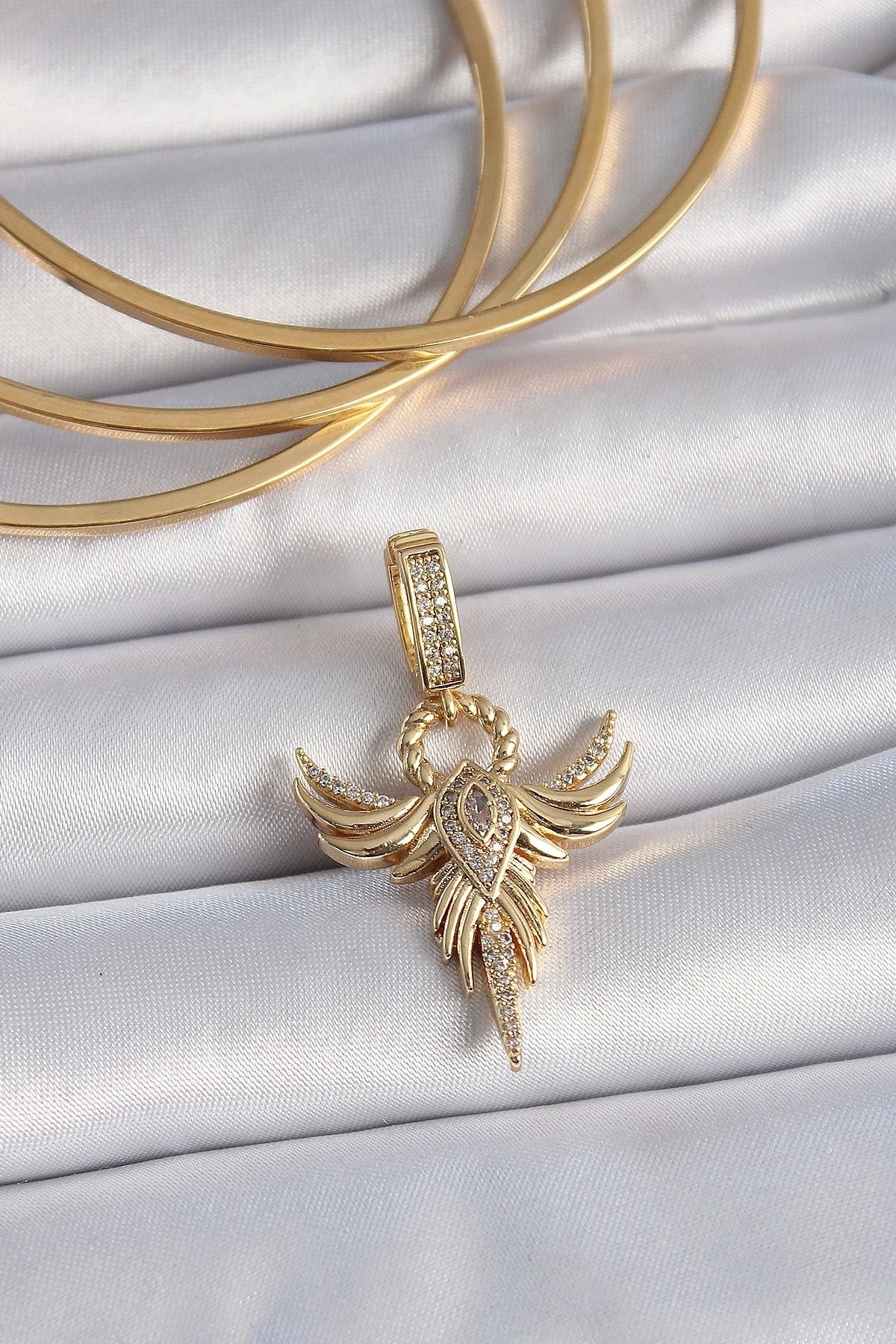 STOREMAX Pirinç Gold Renk Zirkon Taşlı Anka Kuşu Model Ajda Charm