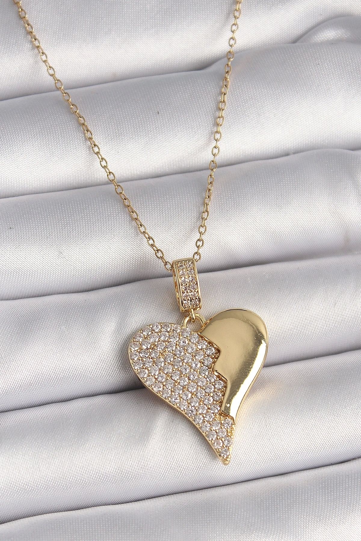 STOREMAX 316L Çelik Gold Renk Zincir Zirkon Taşlı Kırık Kalp Model Kadın Kolye