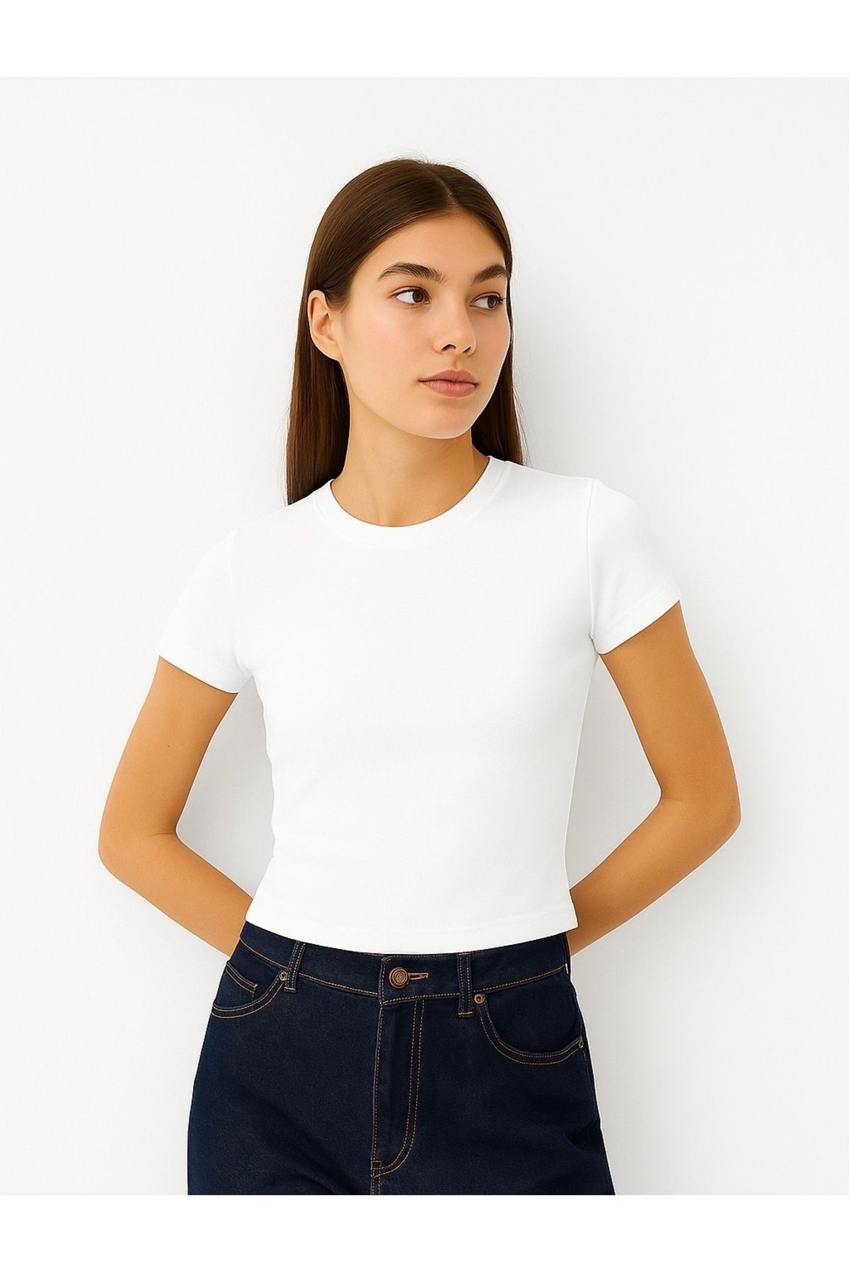 NATUFIAN STORE Kadın Kısa Kol Bedene Oturan Bisiklet Yaka Tişört Short Fitted