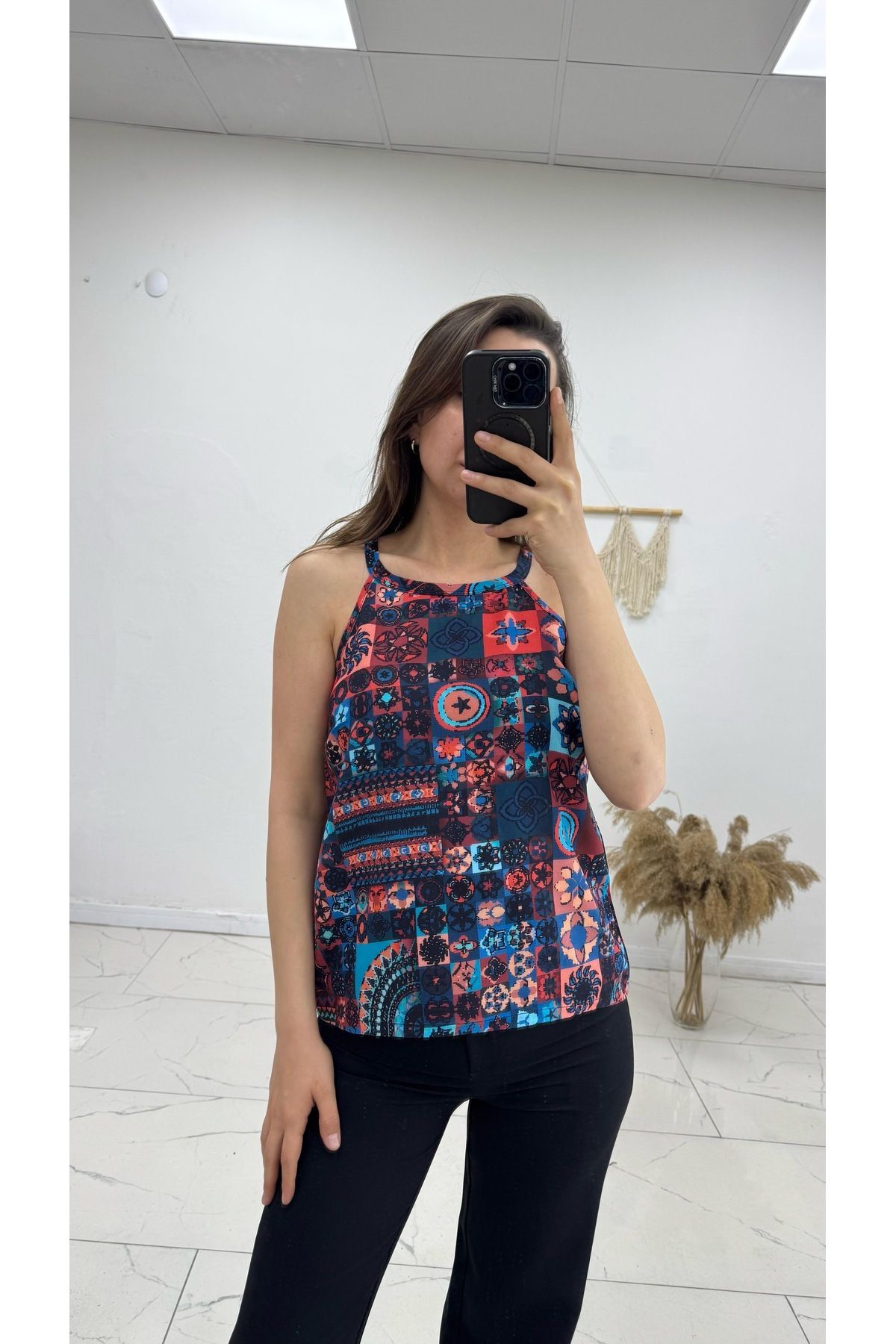 TEXTURA Şık Halter Yaka Bluz - Dokuma Kumaş - Modern ve Rahat Kesim